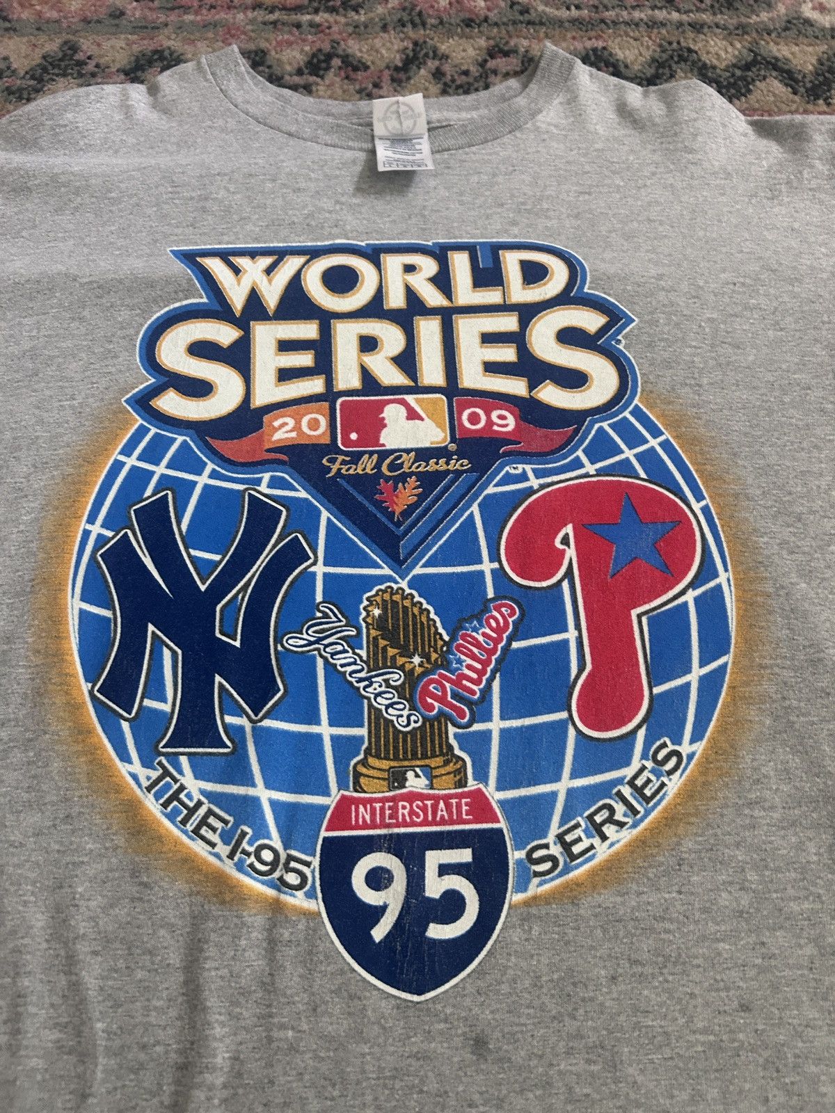 Vintage Vintage 2009 World Series T-Shirt Size US L / EU 52-54 / 3 - 2 Thumbnail