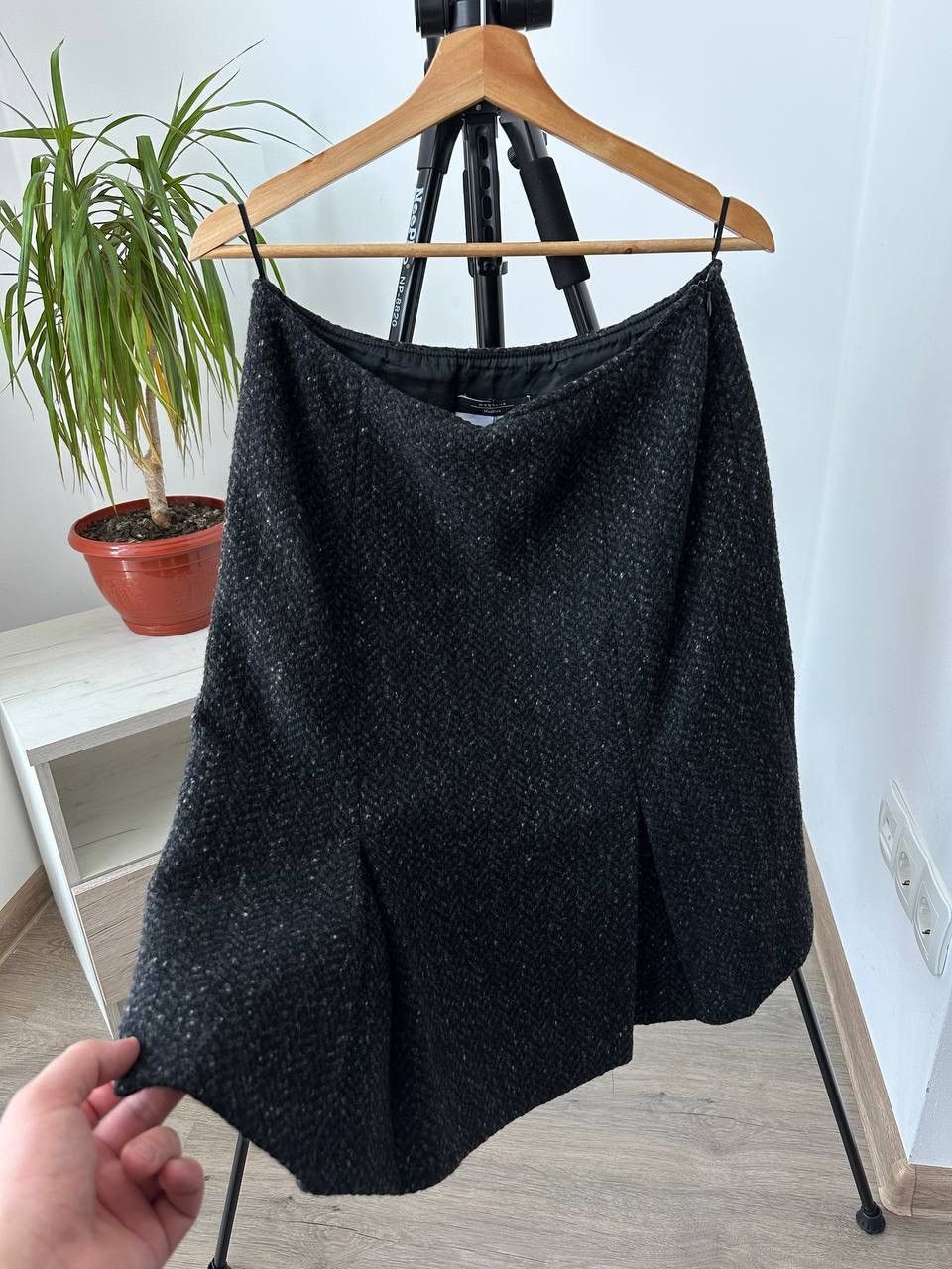 Max Mara × Vintage Vintage Max Mara Wool Rich Blend Gray Skirt Size 28" / US 6 / IT 42 - 9 Thumbnail