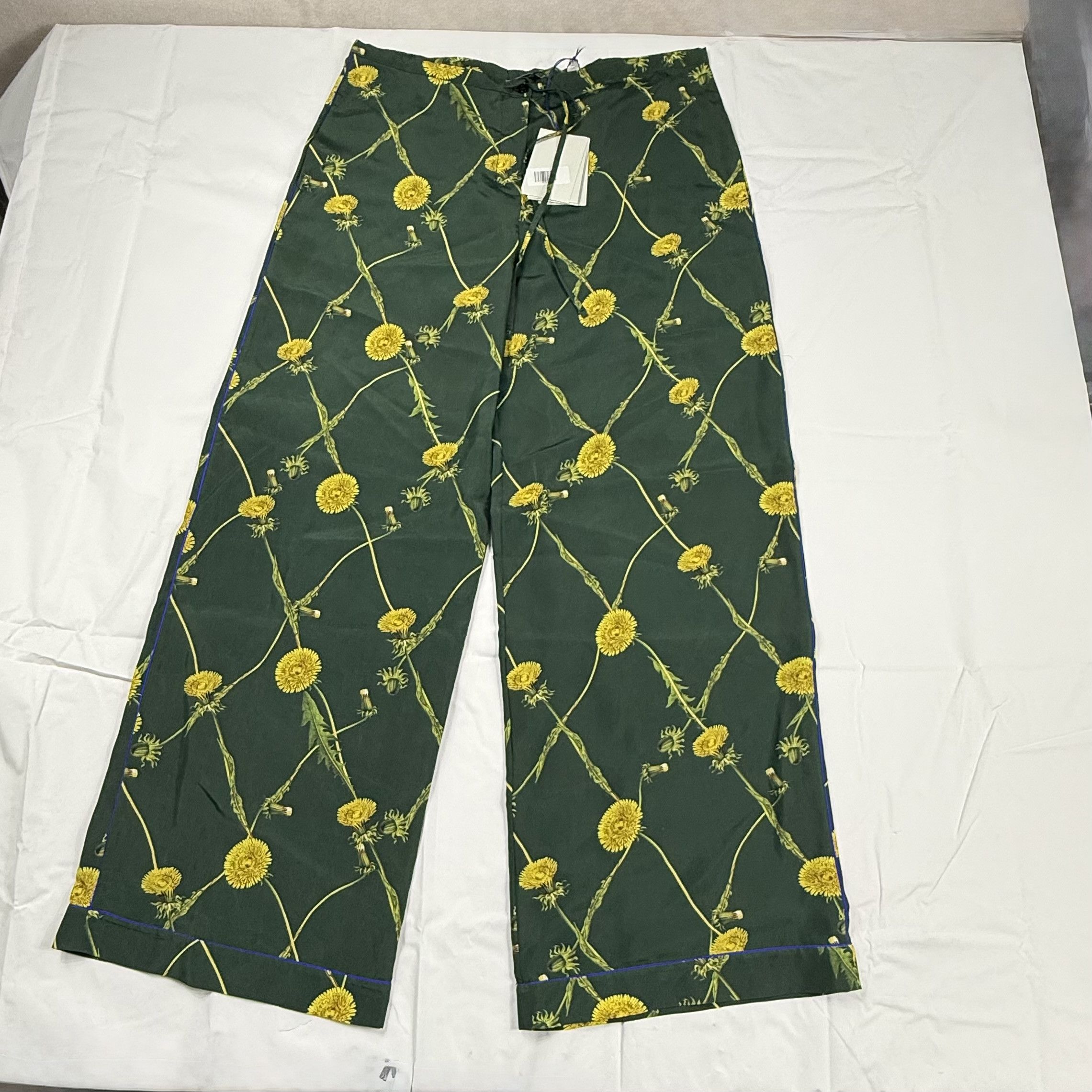 Burberry Burberry Silk Dandelion Print Pants Ivy Green Yellow Size 34" / US 12 / IT 48 - 3 Thumbnail