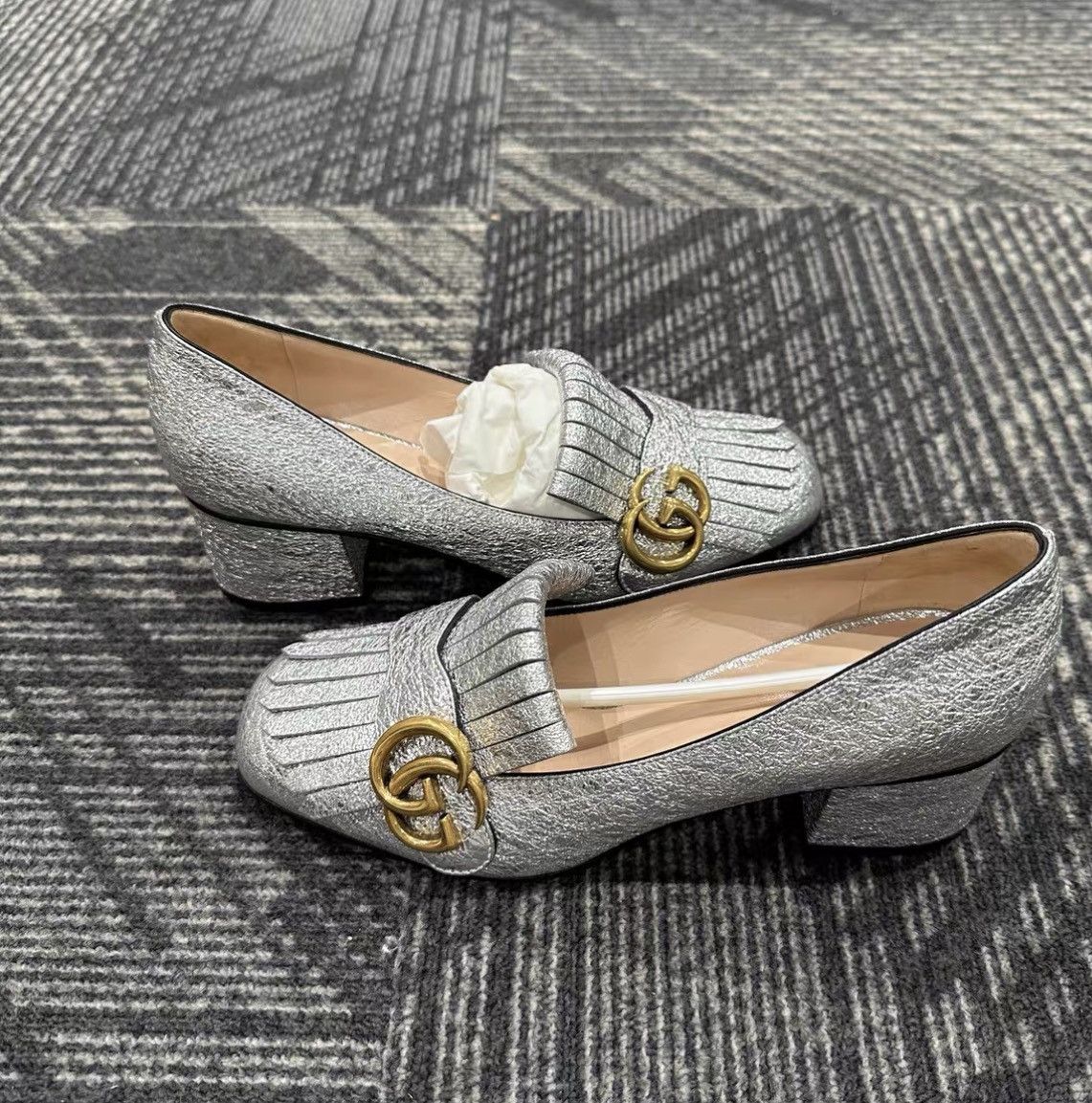 Gucci Gucci Silver Fringe High Heels J42 Size US 5.5 / IT 35.5 - 4 Thumbnail