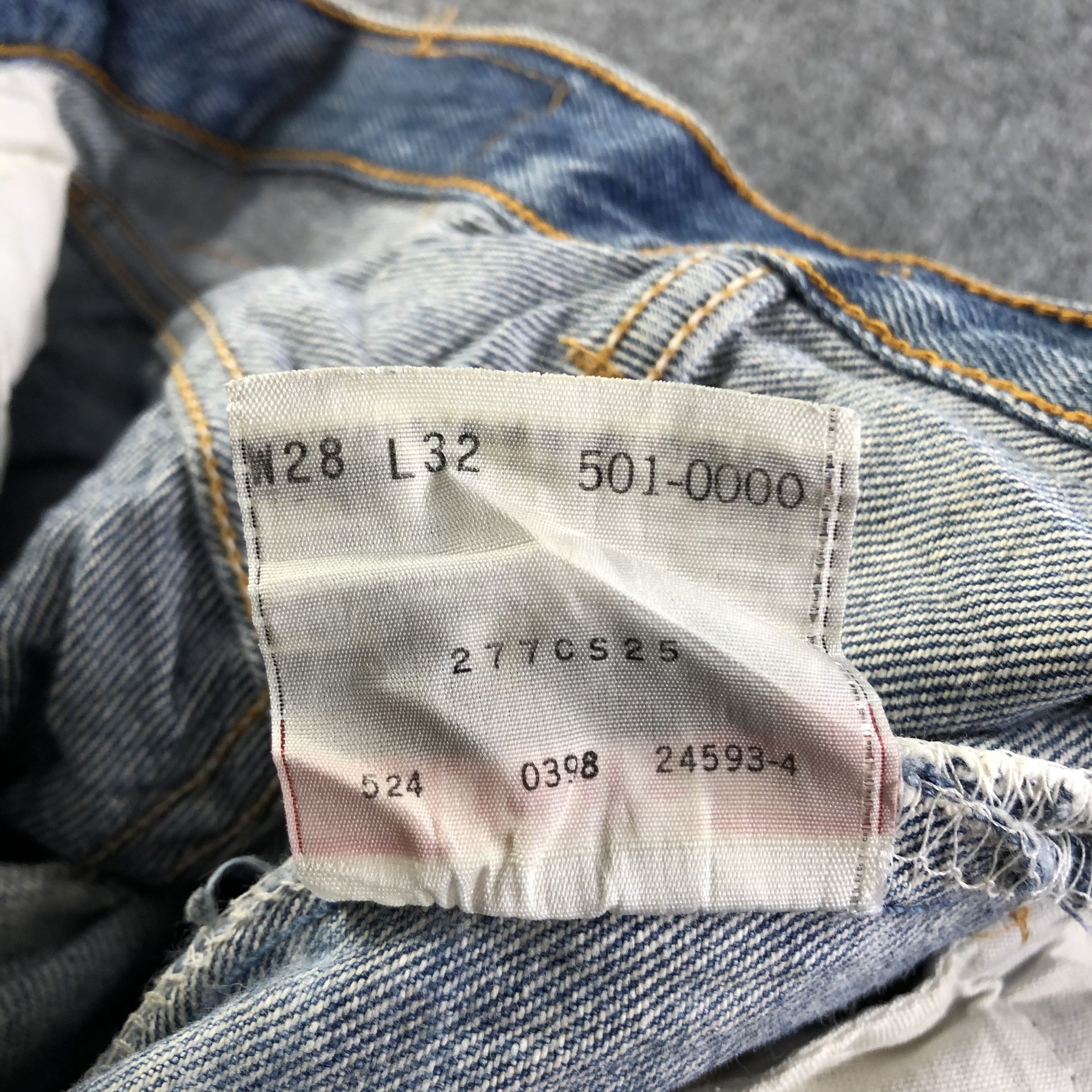 Levi's 90s Vintage Blue Wash Levis 501 Jeans-J3949 Size US 28 / EU 44 - 11 Thumbnail
