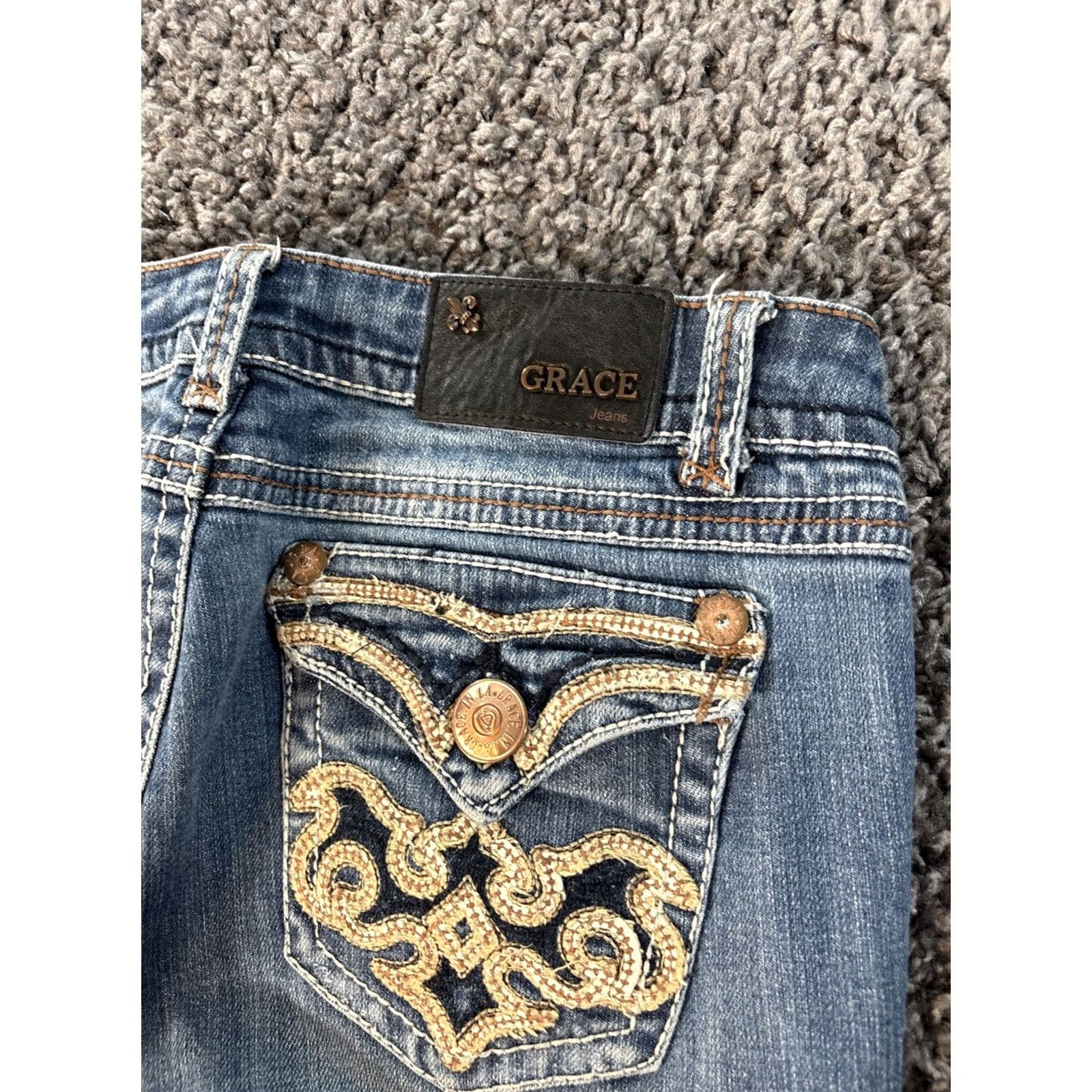 Grace in LA Grace in LA Jeans Bootcut Women's 28x32 Denim Low Rise Embroidered Rhinestone Studded Biker Rock denim blue Regular Girls? Size 28" / US 6 / IT 42 - 2 Thumbnail