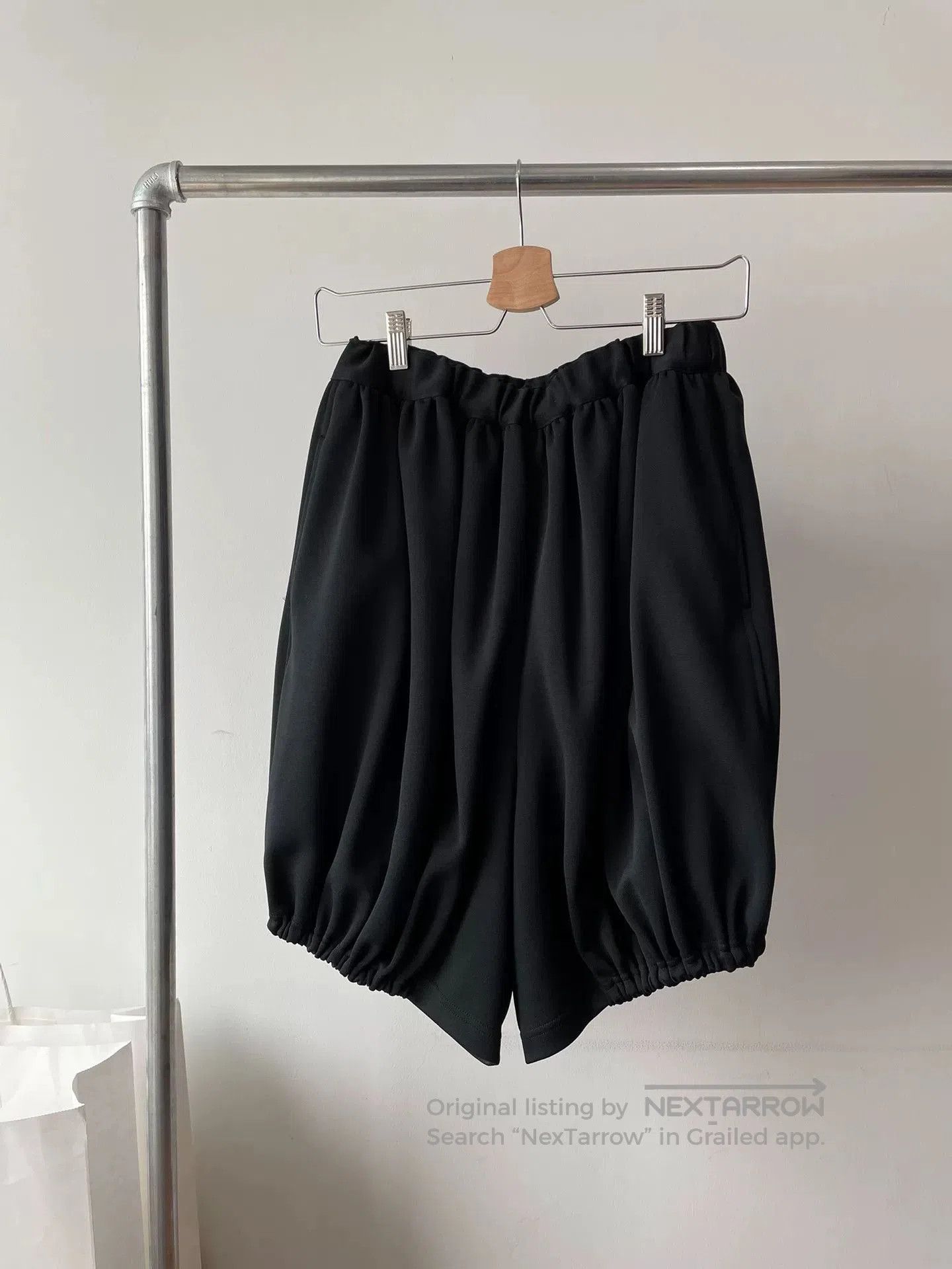 CDG by Comme des Garcons Comme des Garçons Harem Shorts. Size 25" / US 0 / IT 36 - 1 Thumbnail