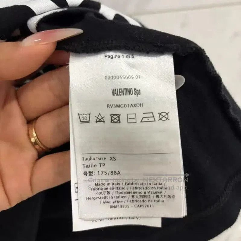 Valentino Valentino Black Logo Print Short Sleeve T-Shirt . Size XS / US 0-2 / IT 36-38 - 5 Thumbnail