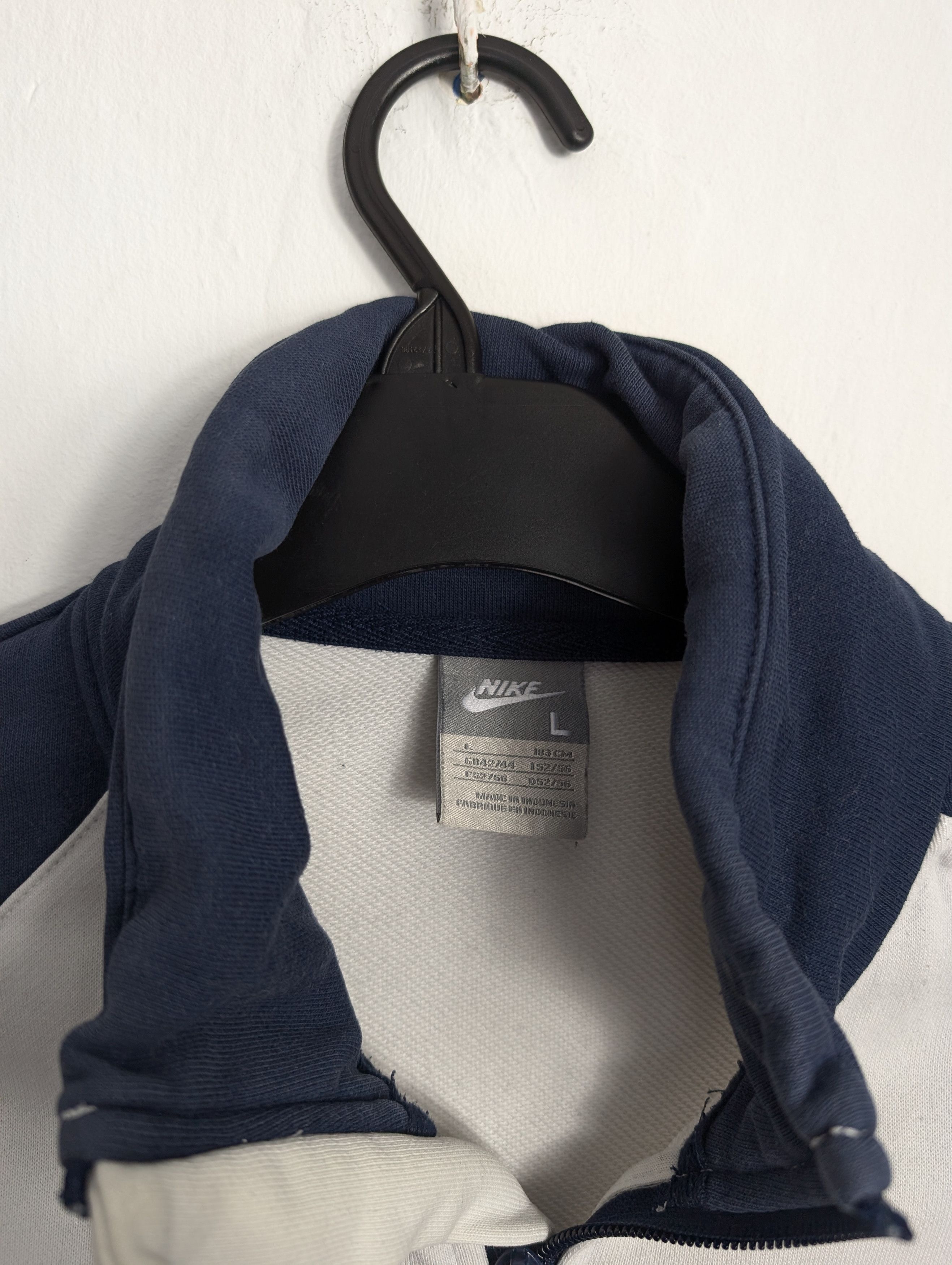 Nike × Vintage Vintage 00s Nike Zip Sweatshirt y2k Streetwear Size US L / EU 52-54 / 3 - 3 Thumbnail
