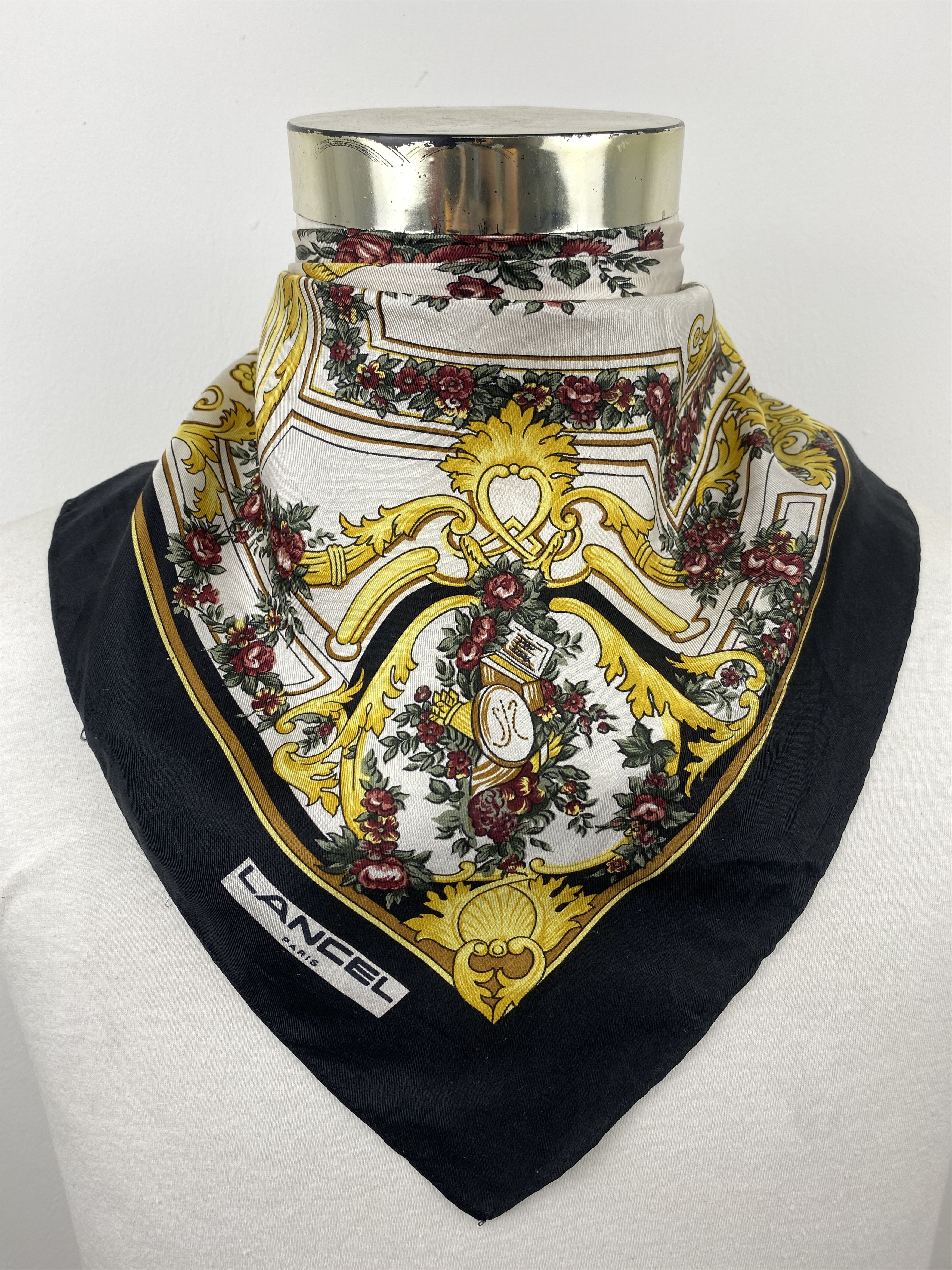 Lancel Lancel Silk Scarf Handkerchief Bandana / Neckerchief HKC0706 Size ONE SIZE - 1 Thumbnail