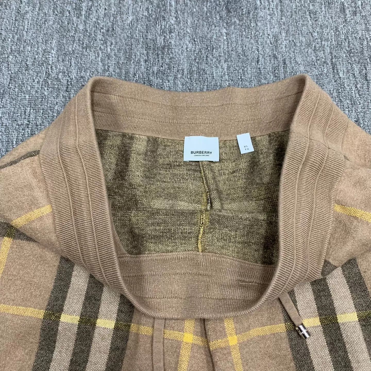 Burberry BURBERRY classic stripe wool knit shorts XL 95 new Size US 36 / EU 52 - 7 Thumbnail
