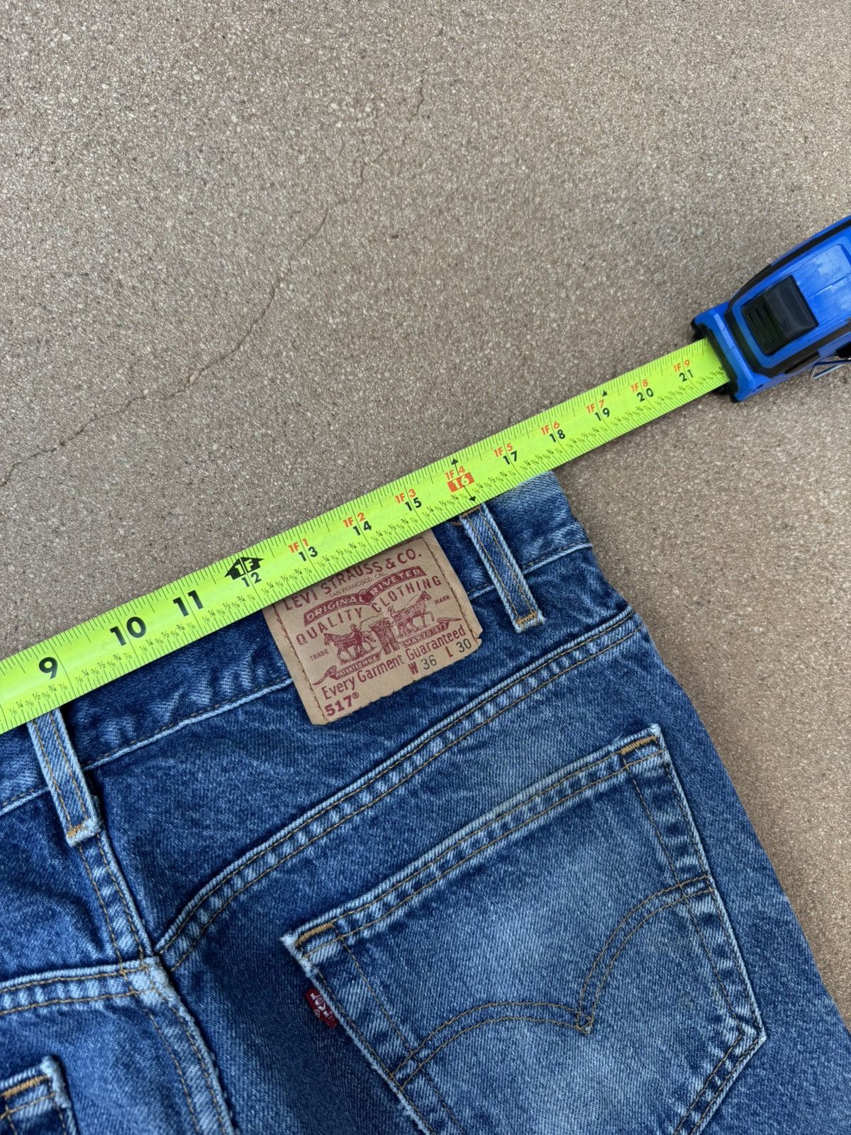 Levi's Vtg 90’s Levi’s 517 Red Tab Bootcut Flare Denim Jeans 35x28 Size US 35 - 9 Thumbnail