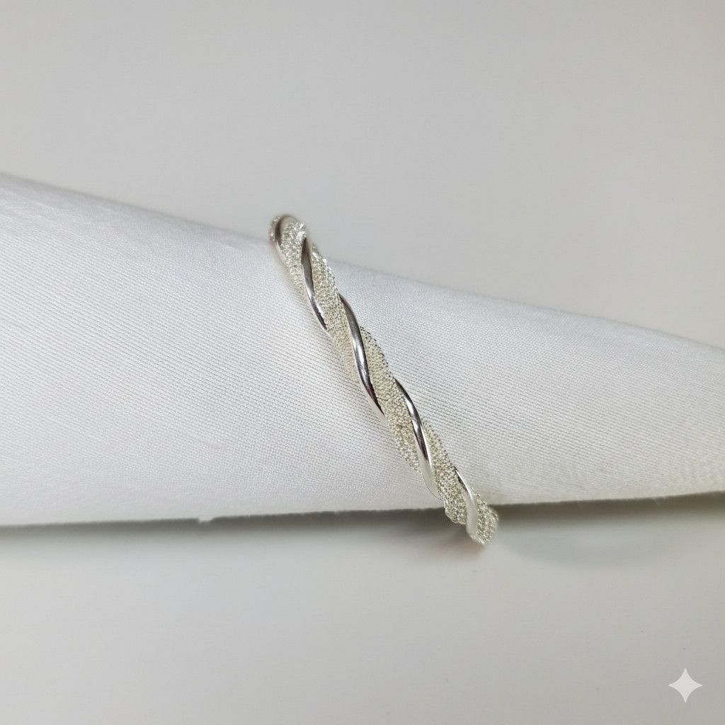 Other Bracelet 7" Bangle 925 Sterling Silver Vintage Twisted Mesh Size ONE SIZE - 1 Thumbnail