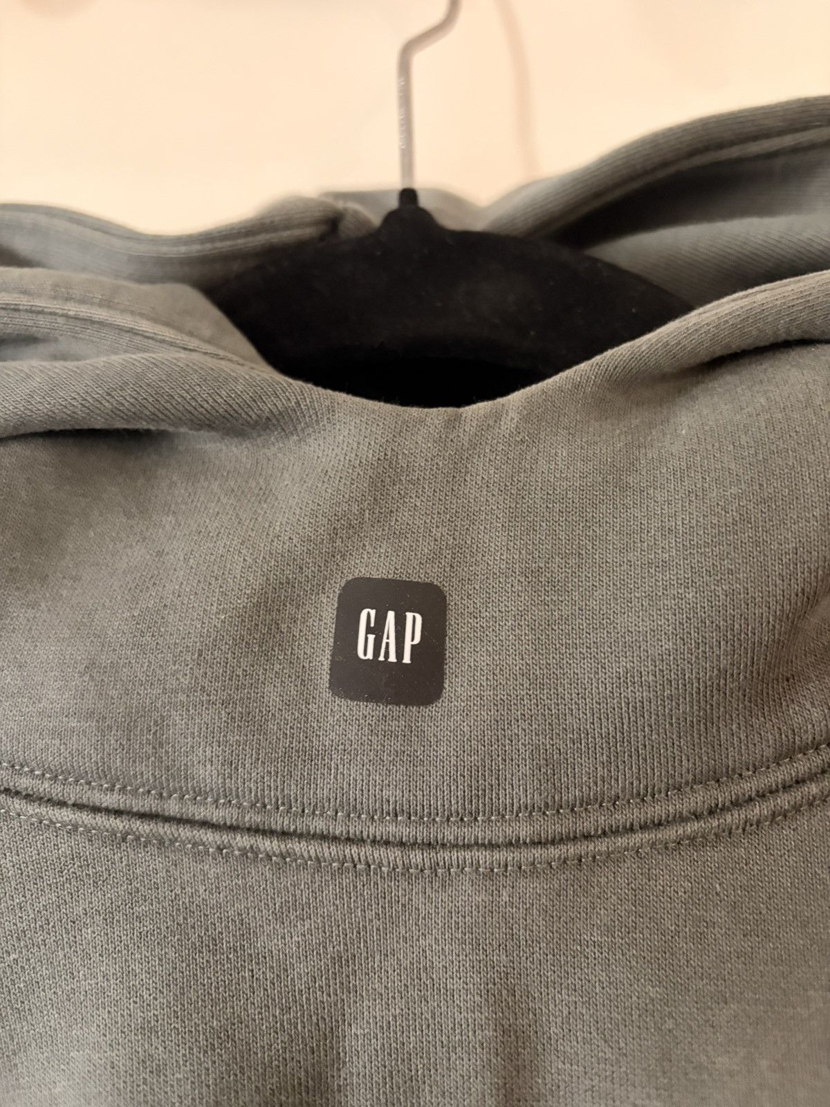 Balenciaga × Gap × Yeezy Yeezy Gap Balenciaga Logo Hoodie Green Size Medium Size US M / EU 48-50 / 2 - 2 Thumbnail
