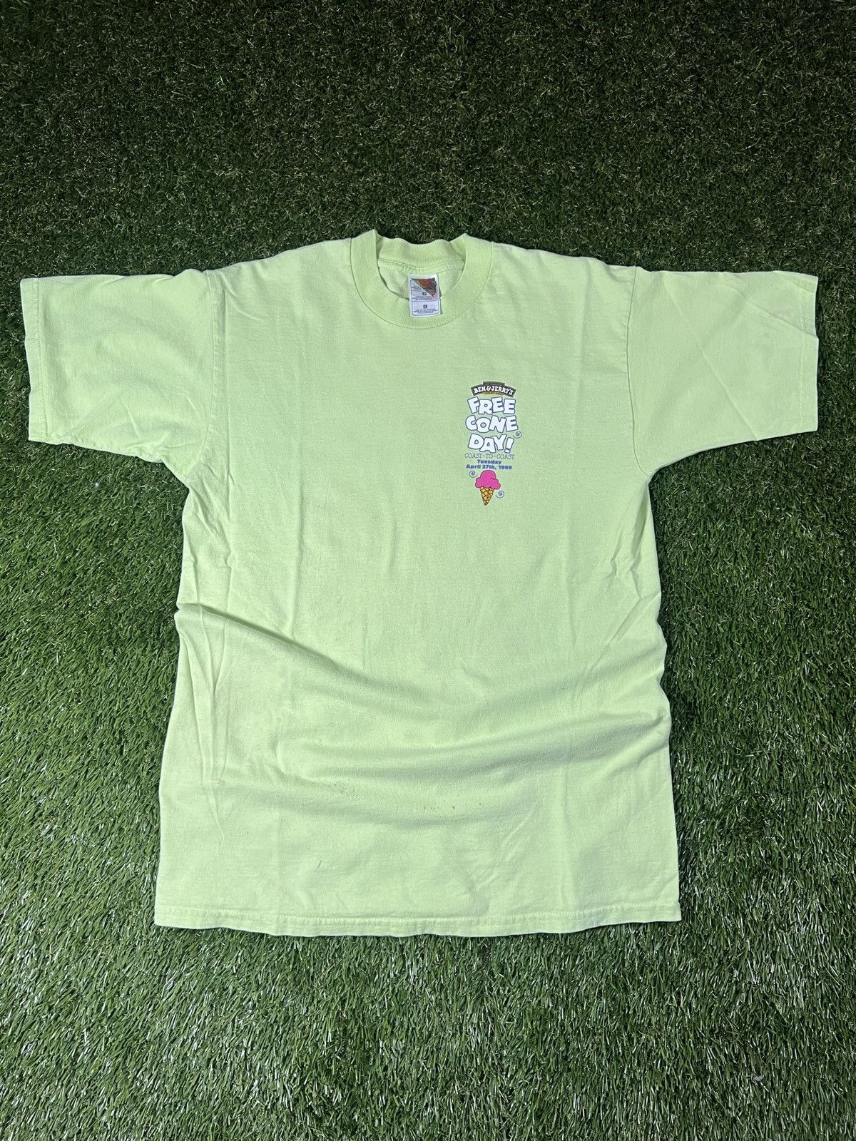 Icecream Vintage 90’s Ben and Jerry’s Free Cone Day Promo Cartoon Tee Size US L / EU 52-54 / 3 - 1 Thumbnail