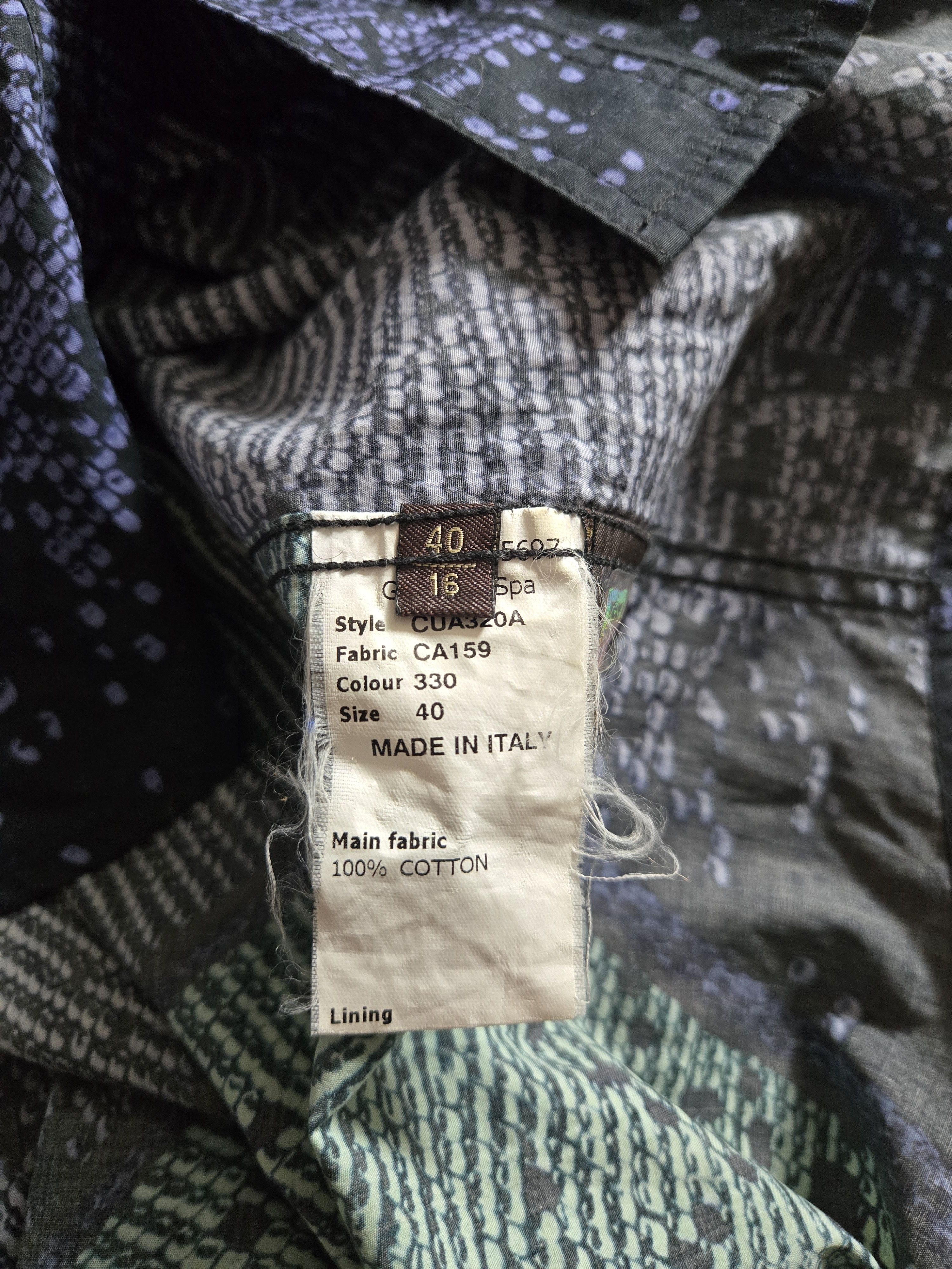 Roberto Cavalli Vtg Y2K Roberto Cavalli M 40 Gradient Blue made in Italy Size US M / EU 48-50 / 2 - 3 Thumbnail