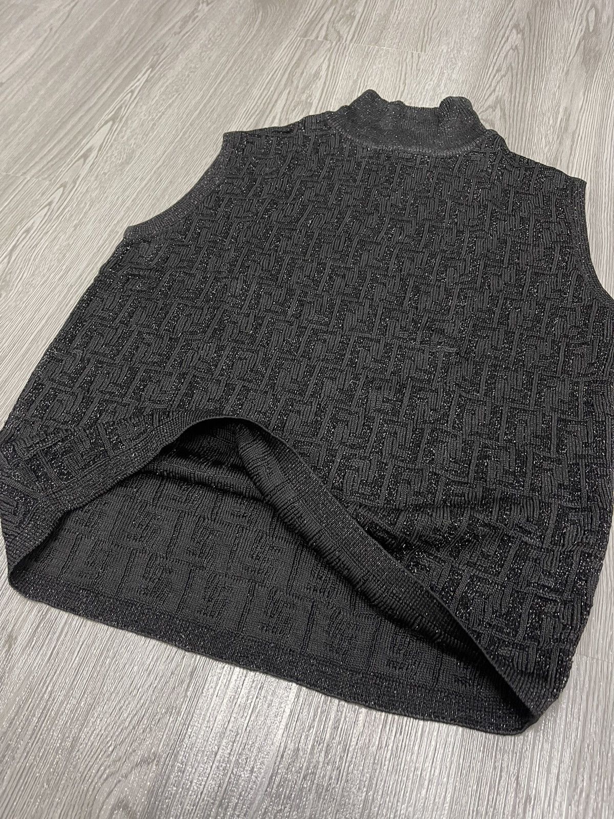 Fendi Vintage FENDI knitted monogram FF glitter tank top Size M / US 6-8 / IT 42-44 - 7 Thumbnail