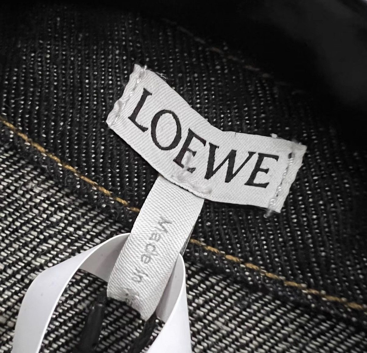 Loewe LOEWE Heavy Embroidered Denim Jacket at Back J41 Size US L / EU 52-54 / 3 - 4 Thumbnail