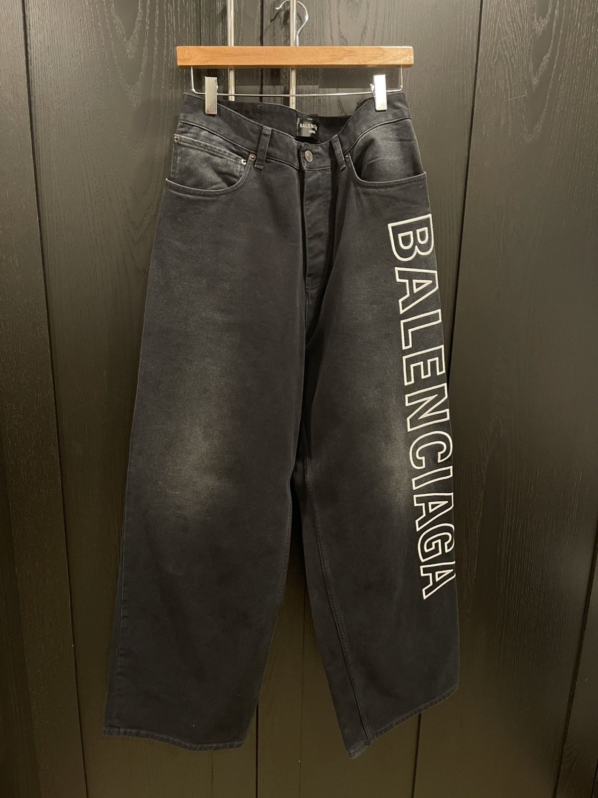 Balenciaga Balenciaga Stencil Jeans Size US 32 / EU 48 - 1 Thumbnail
