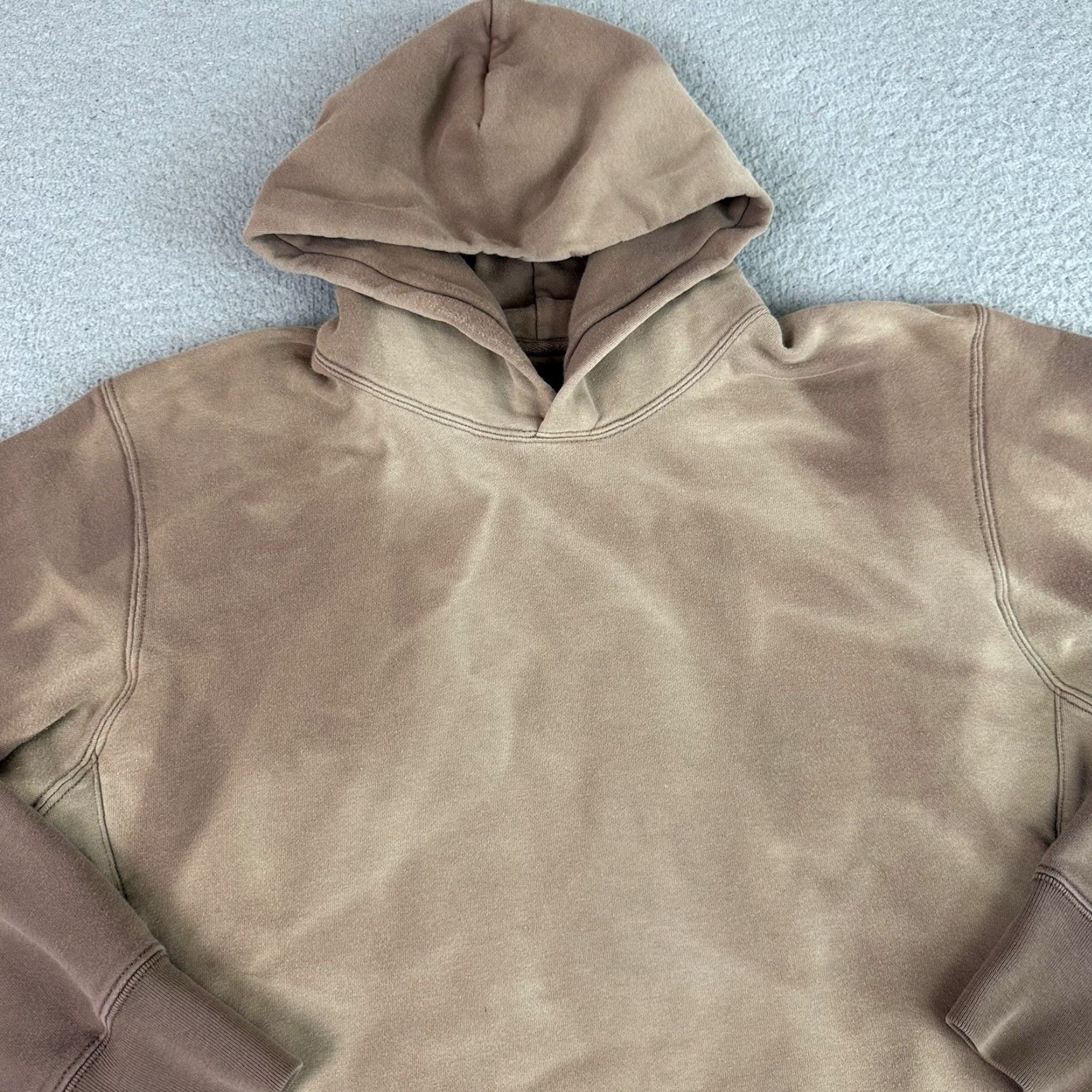 Uniqlo Uniqlo Hoodie Adult L Brown Pullover Sweatshirt Regular Size Mens Size US L / EU 52-54 / 3 - 2 Thumbnail
