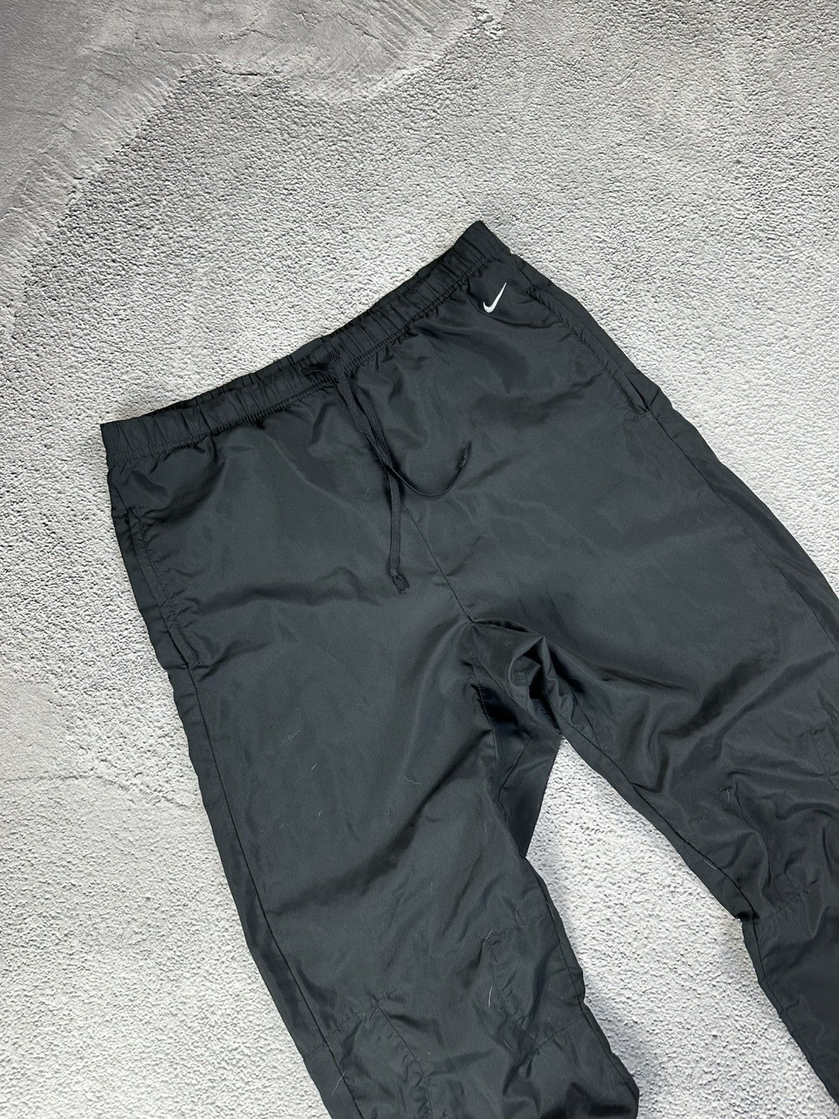 Nike Vintage Nike Trackpants Nylon Baggy Y2K Drill Style Size US 32 / EU 48 - 5 Thumbnail