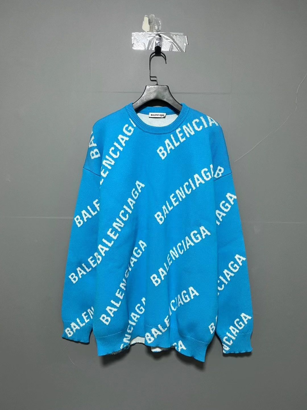 Balenciaga Balenciaga White and Blue Bullet Screen Full of Sweaters 25 Size US M / EU 48-50 / 2 - 1 Thumbnail