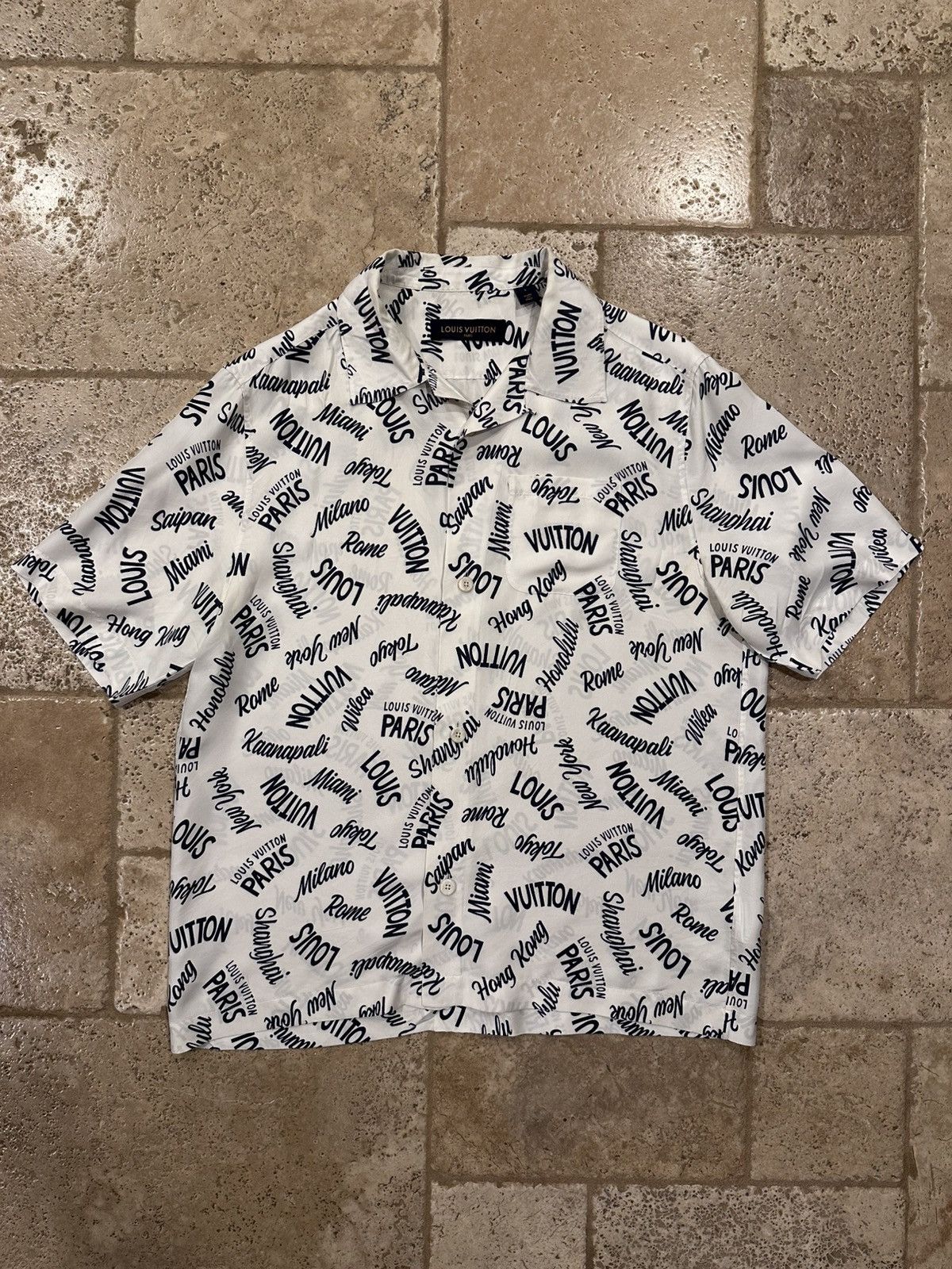 Kim Jones Louis Vuitton Kim Jones SS18 Cities White Silk Button Shirt Size US L / EU 52-54 / 3 - 3 Thumbnail