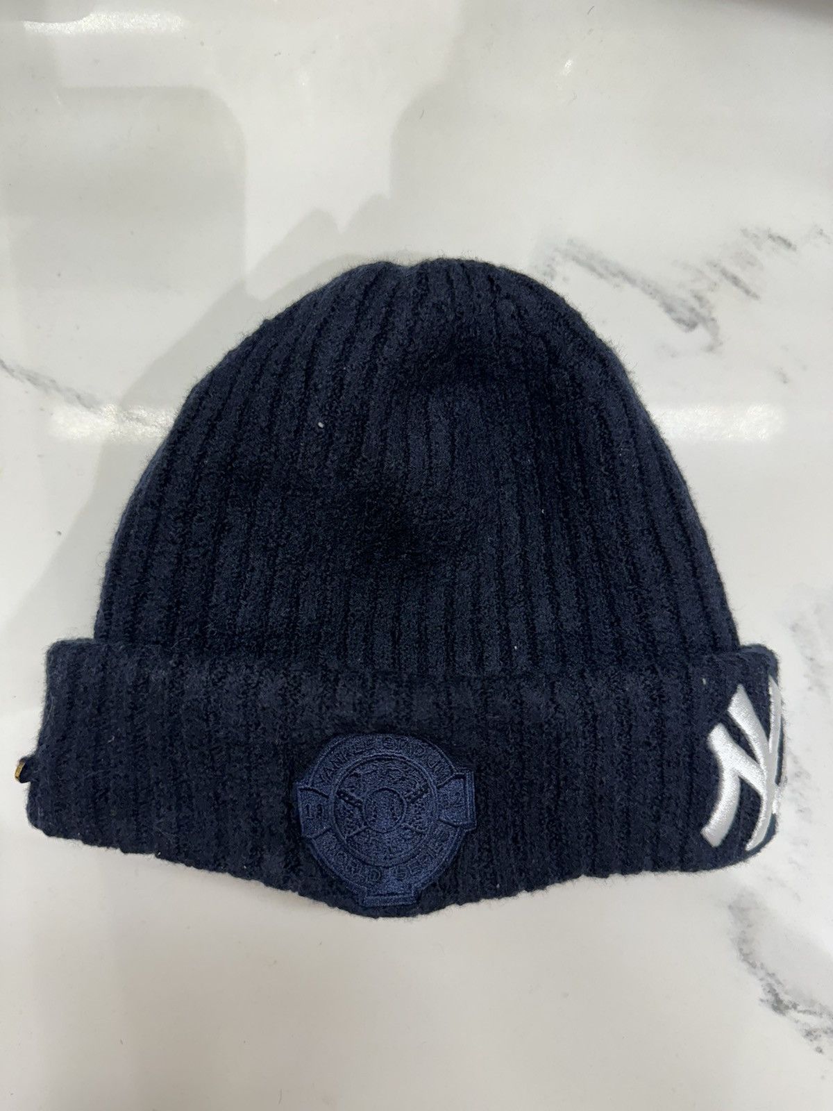 Kith Kith x New Era x Yankees x Winter Hat Size ONE SIZE - 2 Thumbnail