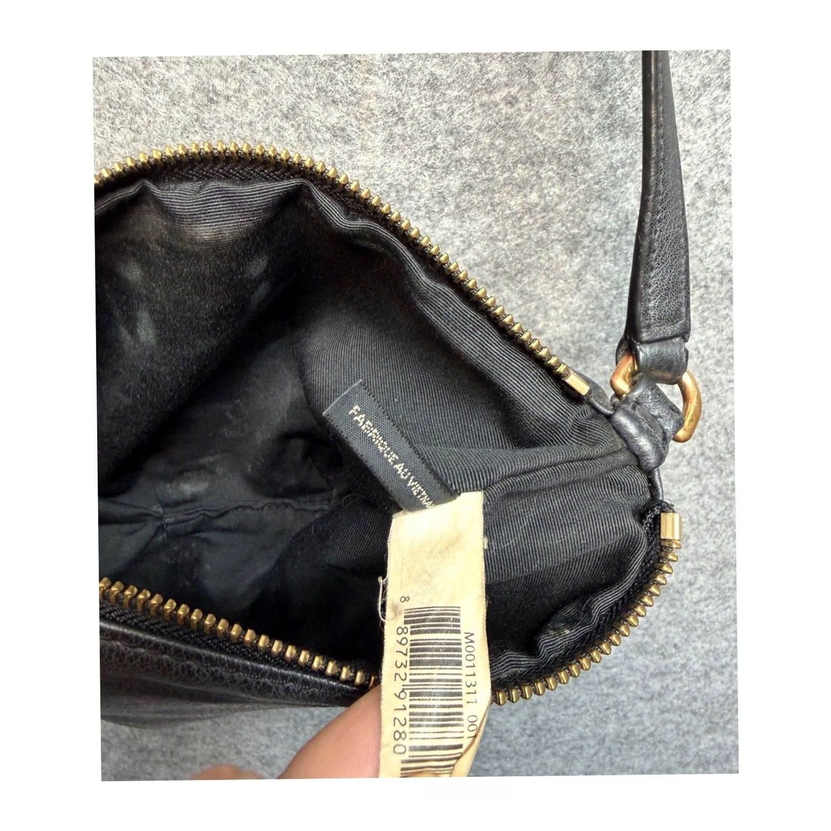 Marc Jacobs Marc Jacobs Black Pebbled Leather Crossbody Bag Gold Logo Plaque Small Jacket? Size ONE SIZE - 5 Thumbnail
