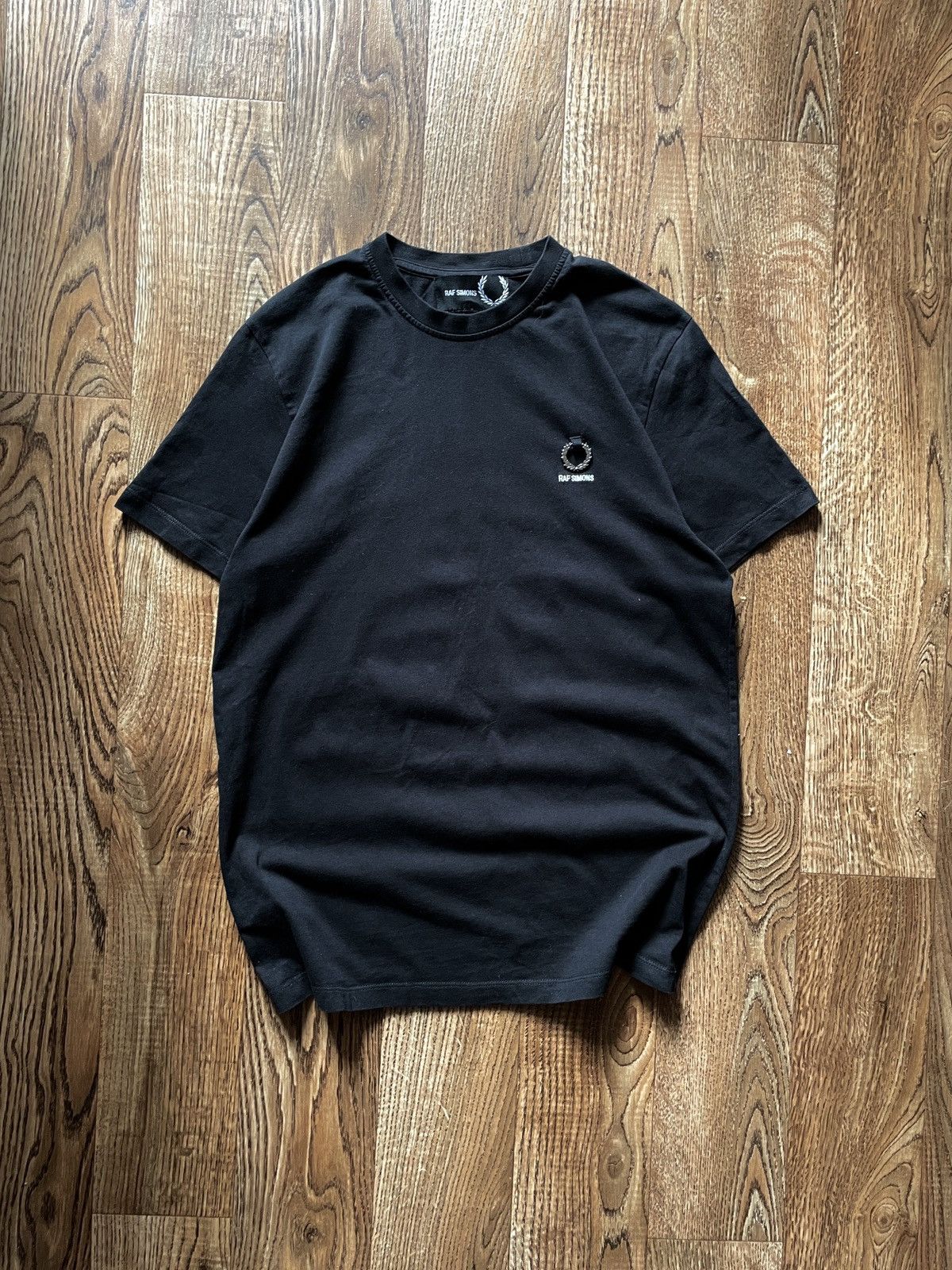 Fred Perry × Raf Simons RAF simons x Fred Perry T-shirt Black tee Y2K avantgarde Size US S / EU 44-46 / 1 - 1 Thumbnail