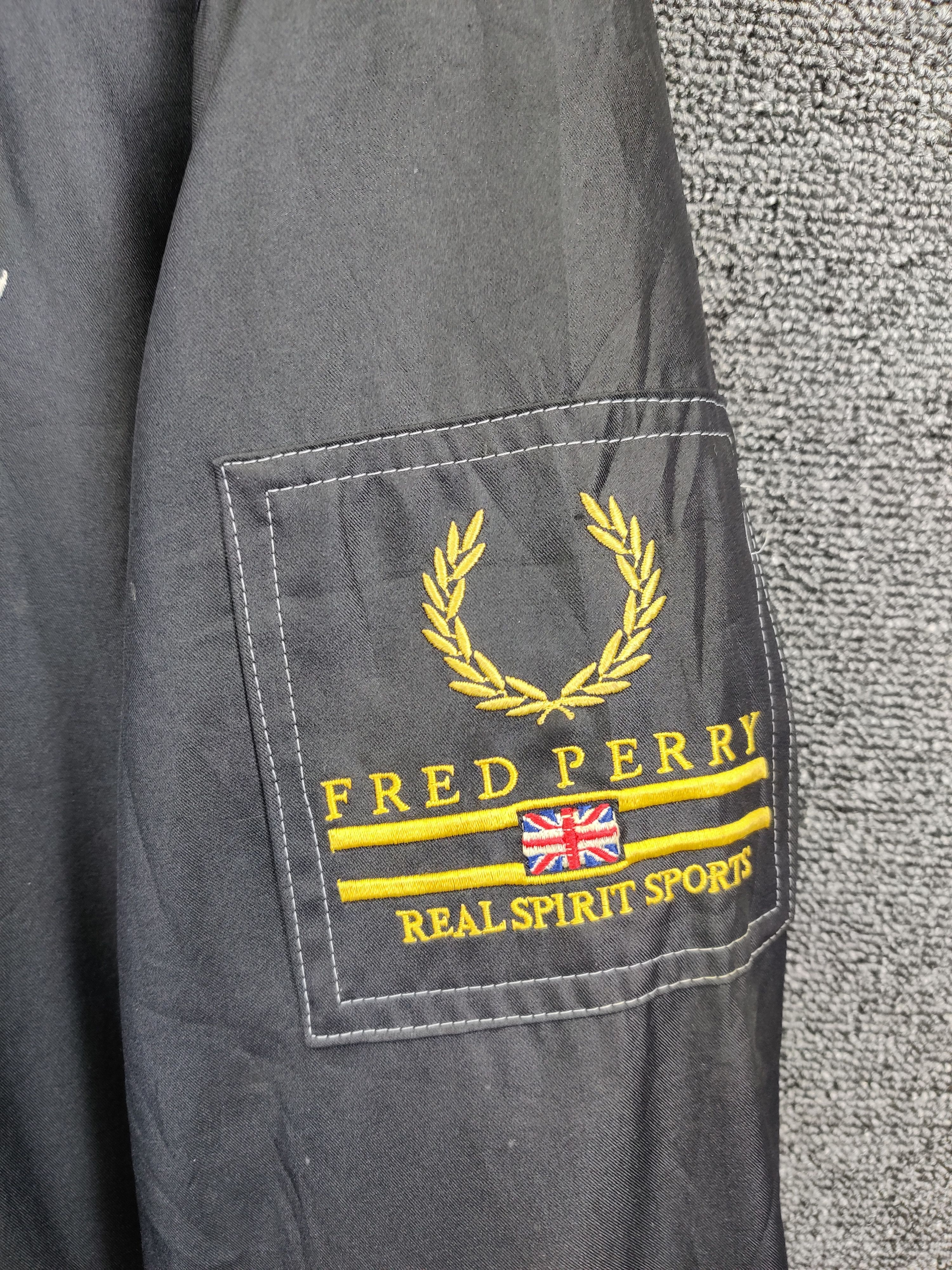Fred Perry Vintage Fred Perry Coach Light Hoodie Jacket Size US L / EU 52-54 / 3 - 8 Thumbnail