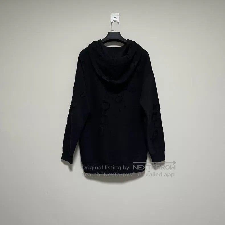 Givenchy Givenchy Metallic hole vintage oversized hooded sweatshirt Size US M / EU 48-50 / 2 - 2 Thumbnail