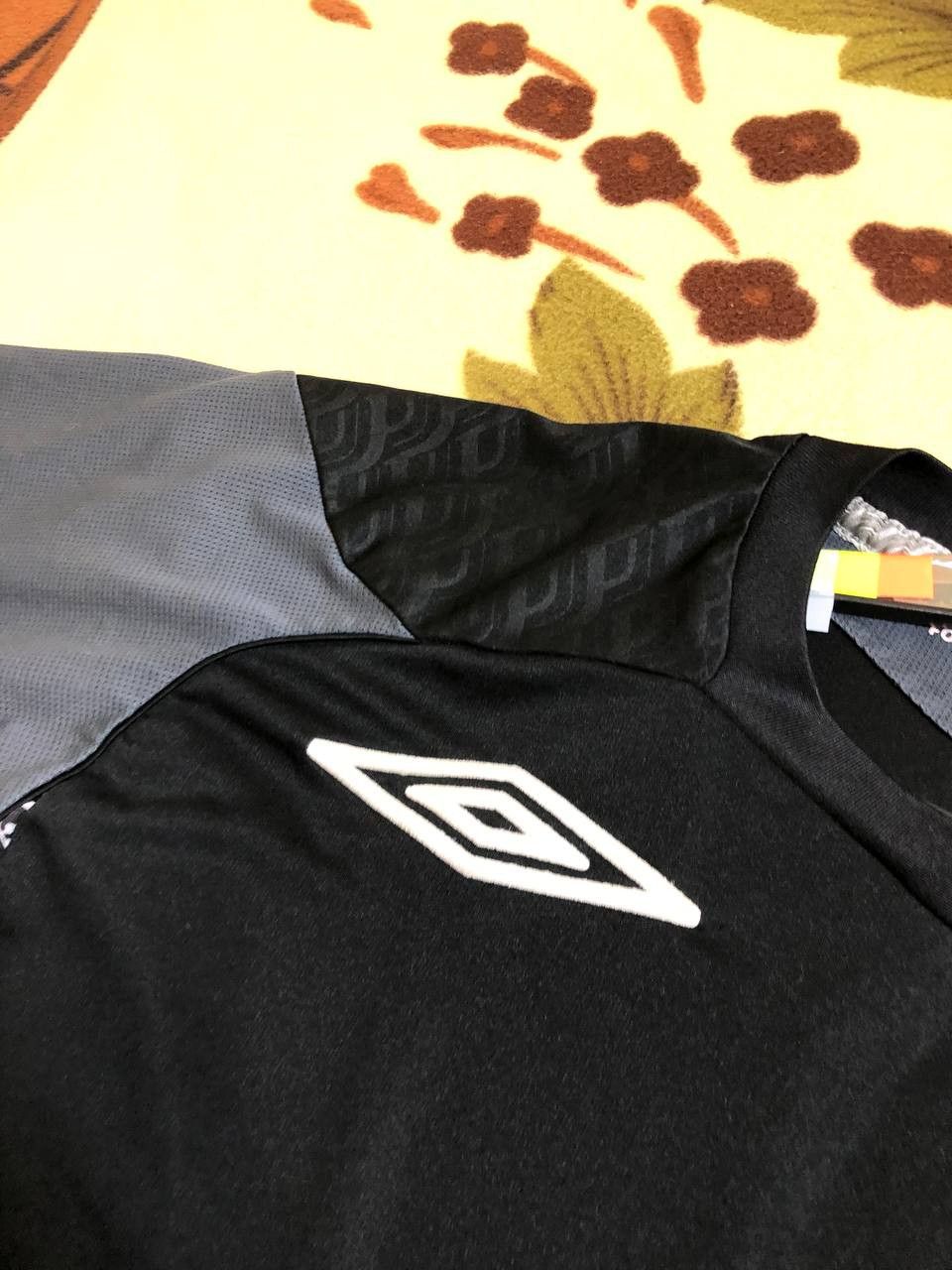 Umbro Umbro UMBRO TRAINING SHIRT JERSEY LOGO tee Size US XL / EU 56 / 4 - 11 Thumbnail