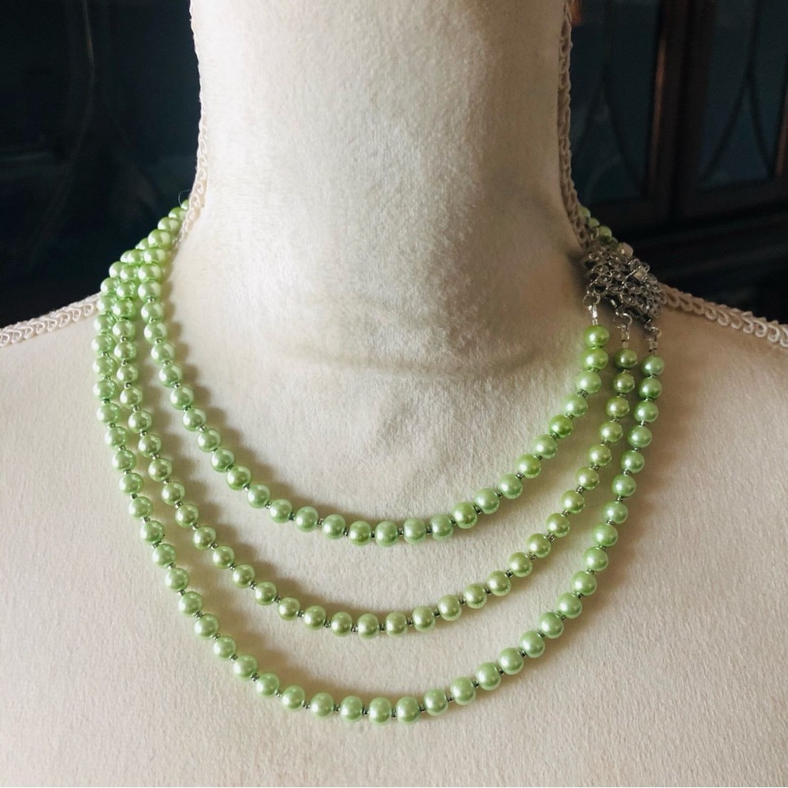 Handmade Handcrafted triple strand Czech glass Pearl necklace Size ONE SIZE - 6 Thumbnail