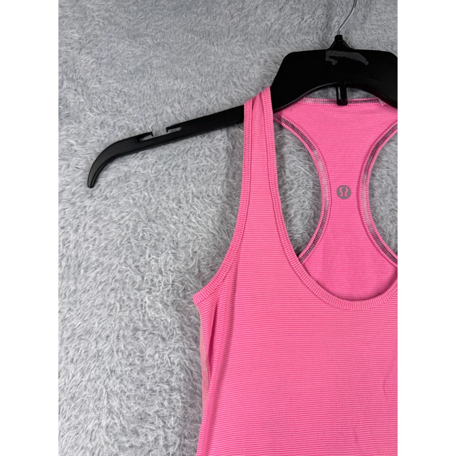 Lululemon Lululemon Women Shirt 2 Pink Stripe Racerback Gym Running Yoga Luon Sleeveless Casual Shirt Womens Shirt Size XS / US 0-2 / IT 36-38 - 3 Thumbnail