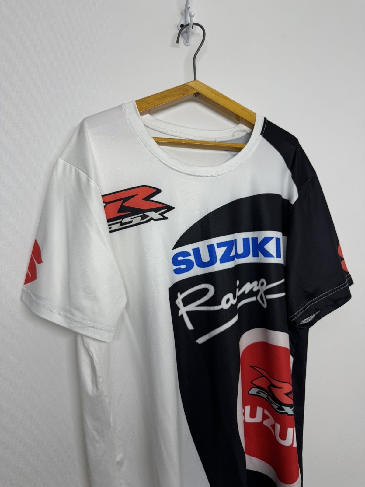 Vintage Vintage Y2k Suzuki Racing Team T-shirt 90’s Size US L / EU 52-54 / 3 - 6 Thumbnail