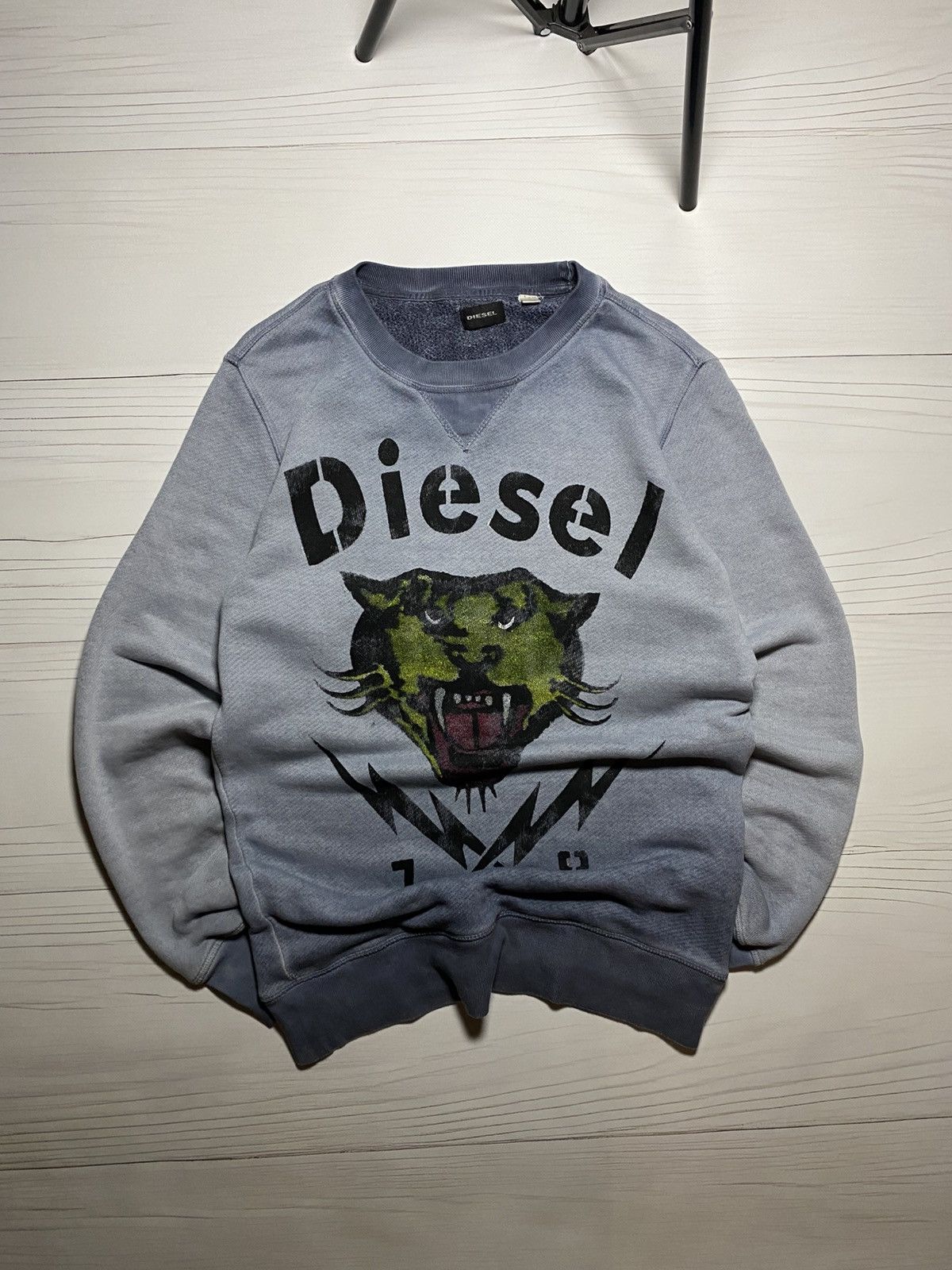 Diesel × Vintage Vintage Diesel Tiger Big Logo Japanese y2k sweatshirt Size US S / EU 44-46 / 1 - 1 Thumbnail