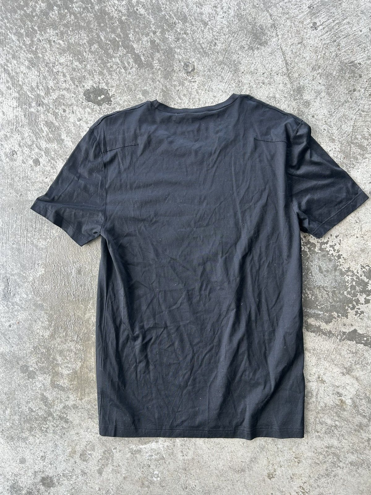 Dior Dior Homme 2004 D Logo T Shirt Hedi Slimane Size US M / EU 48-50 / 2 - 3 Thumbnail