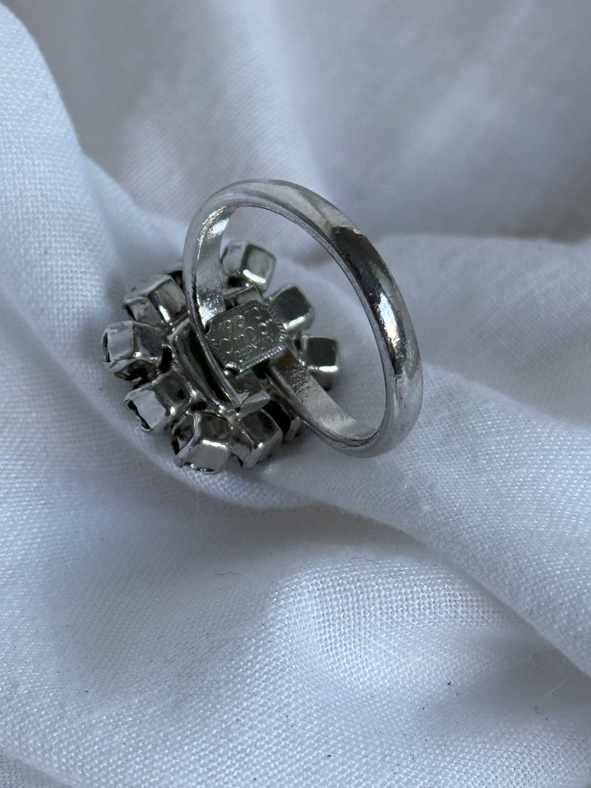 Dior Christian Dior Extremly Rare Ring Green Stone and crystals Size ONE SIZE - 6 Thumbnail