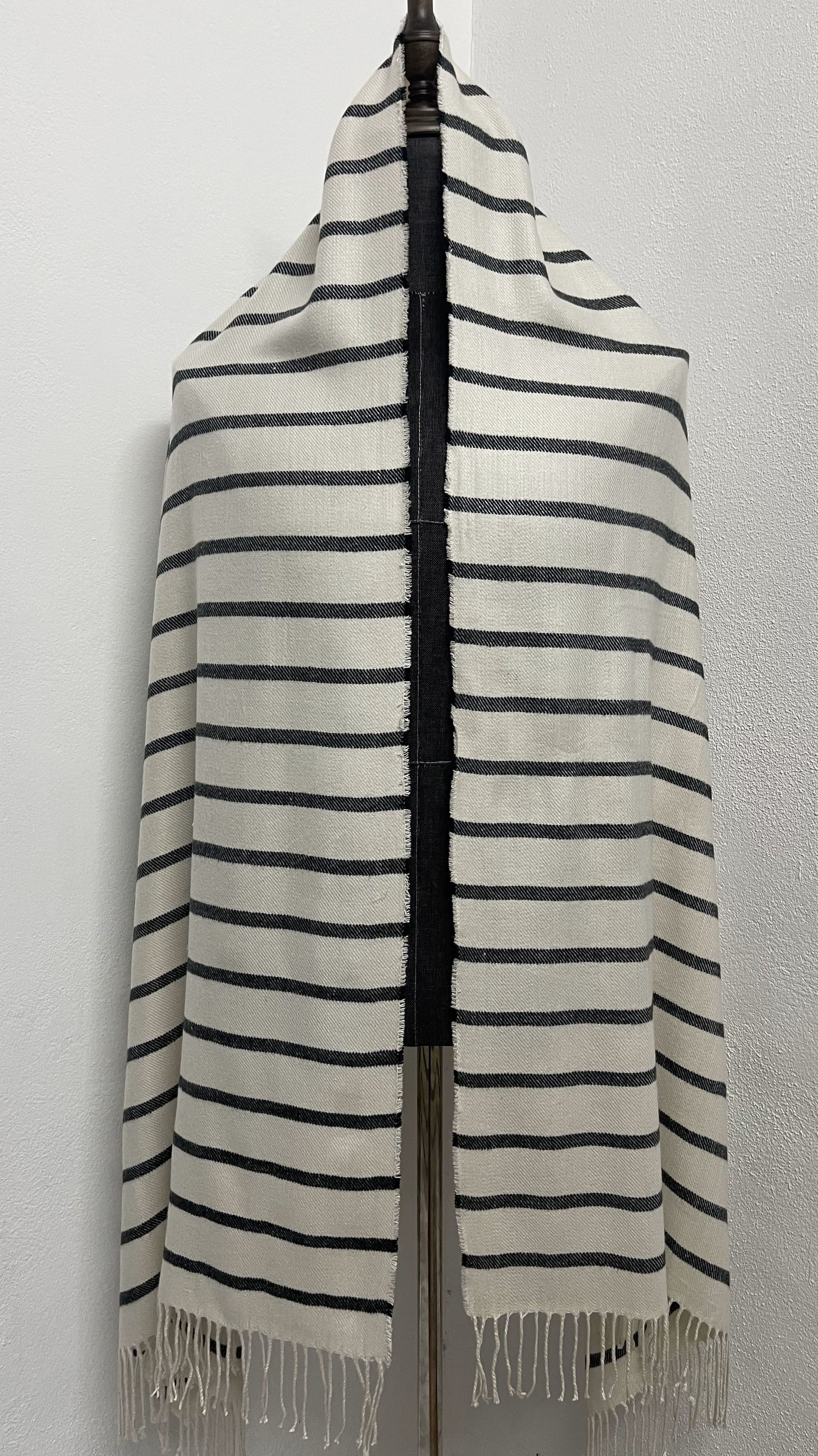 Gap Vintage GAP Big Scarf / Muffler - 6057 Size ONE SIZE - 2 Thumbnail
