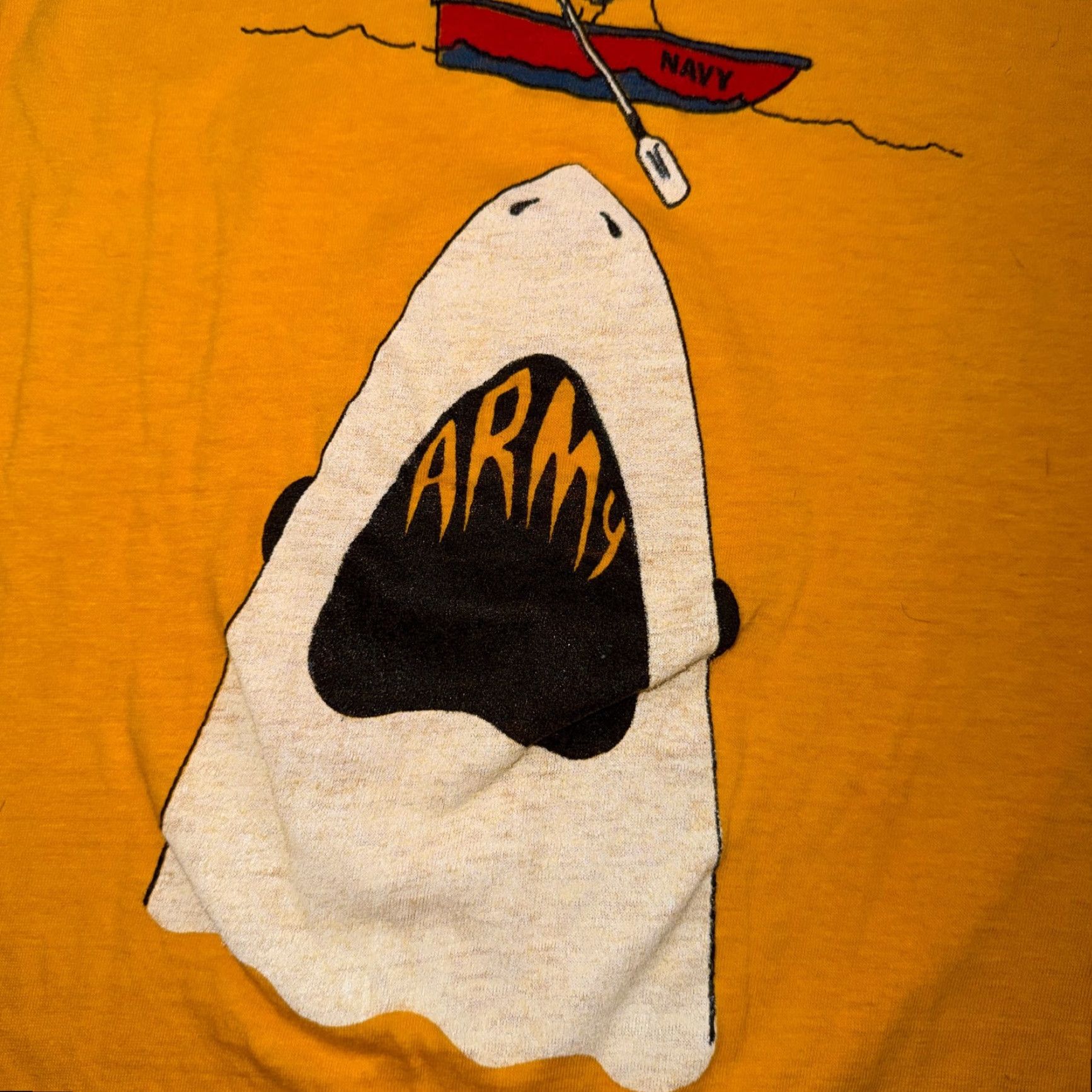 Vintage Sink Navy 1970s USN Army VTG T Shirt Yellow Jaws Shark Spoof Movie Rockabilly Shirt Mens S Yellow 70s 80s 90s Vintage Size US S / EU 44-46 / 1 - 3 Thumbnail