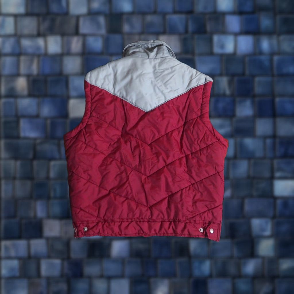 Vintage VINTAGE Polar Bear Vest L Men Red Snap Pocket Quilted 70s 80s Ski Puffer Bodywarmer Insulated Wool? Size US L / EU 52-54 / 3 - 1 Thumbnail