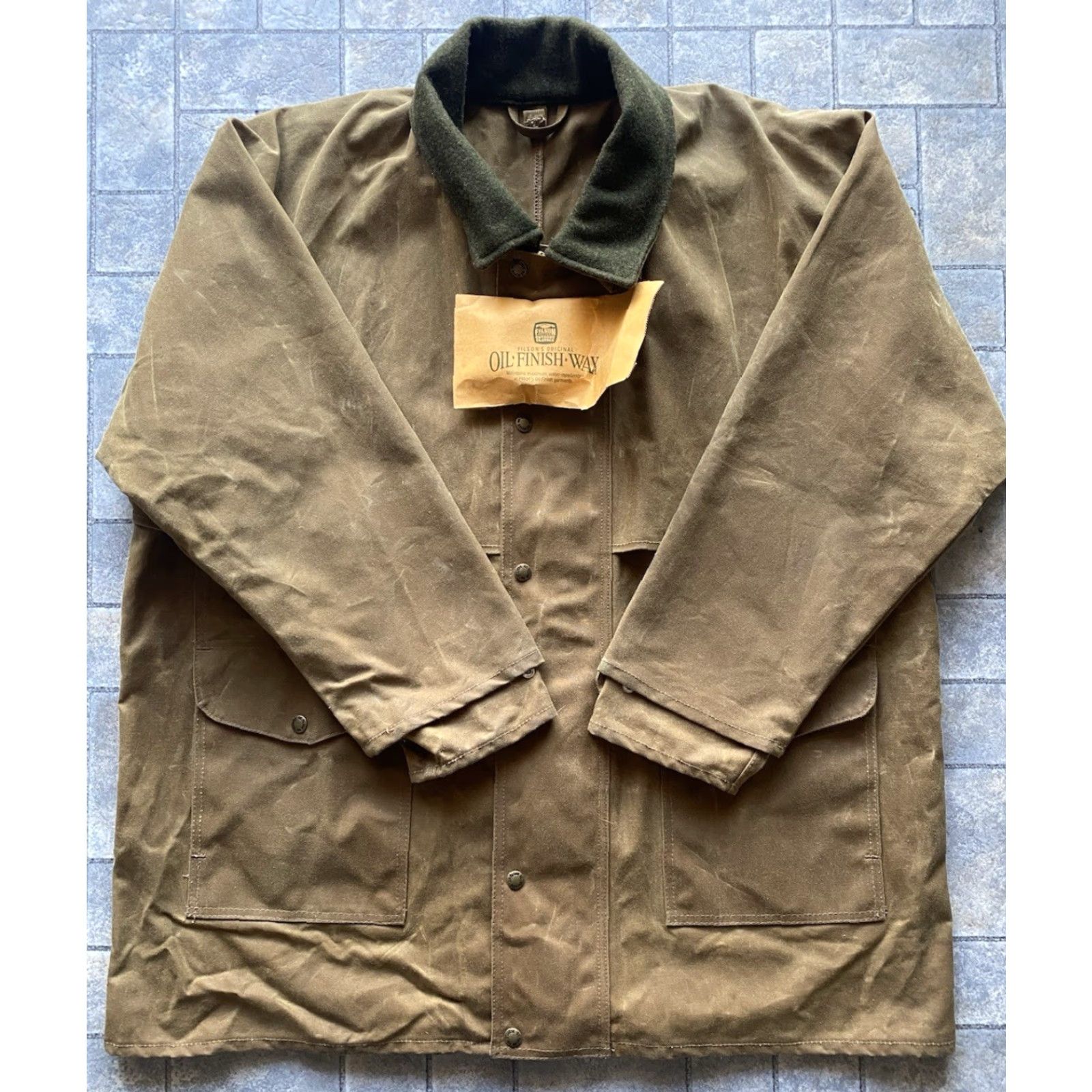 Filson VINTAGE Filson Coat Waxed Unlined Jacket Brown XL Made In USA VTG With Extra Wax Coat Mens XL Brown Waxed Pockets USA Size US XL / EU 56 / 4 - 2 Thumbnail