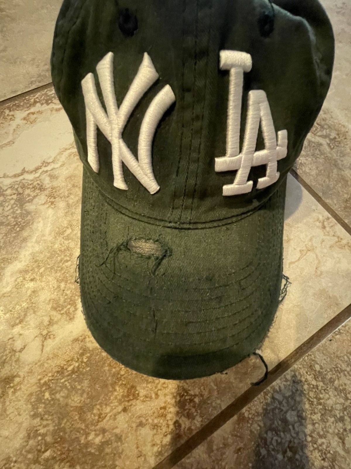 Holiday Brand Holiday NY LA Hat Size ONE SIZE - 2 Thumbnail