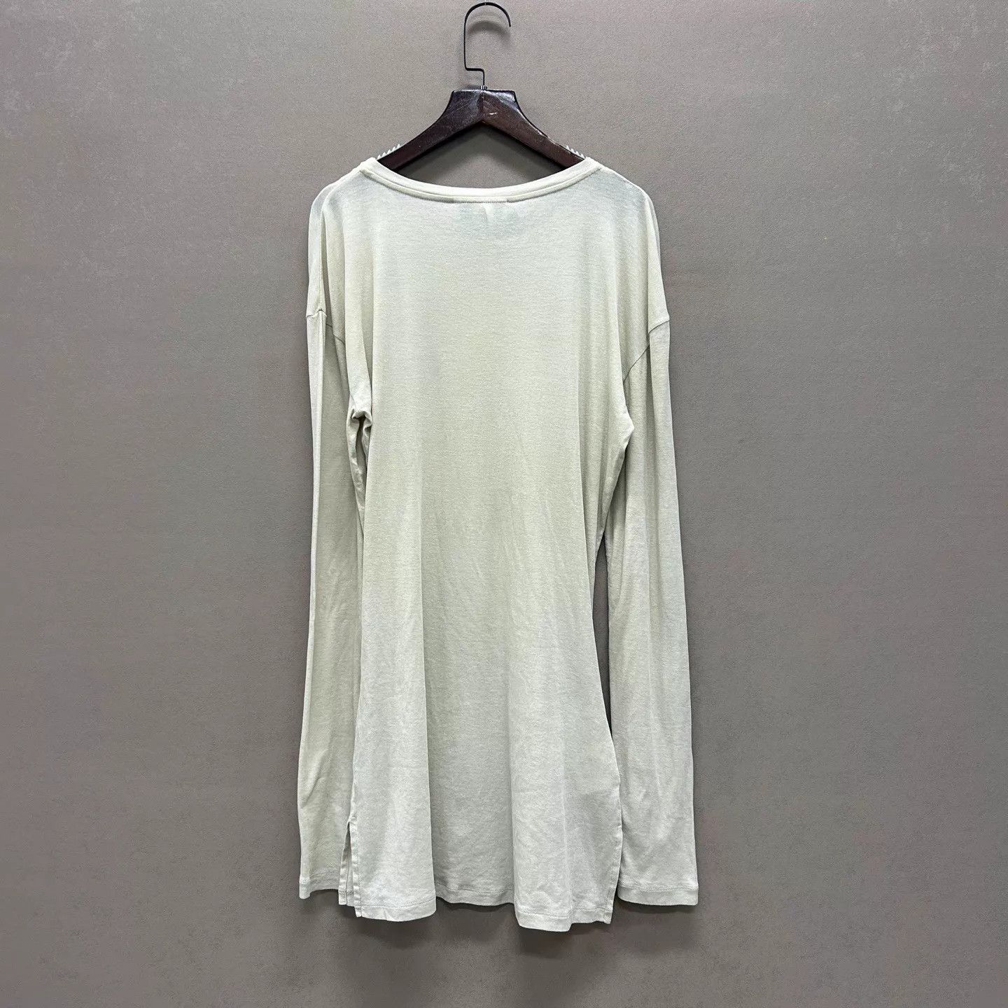 Miu Miu MIU MIU Beige Logo Embroidered Long Sleeve S (NWT) Size S / US 4 / IT 40 - 2 Thumbnail