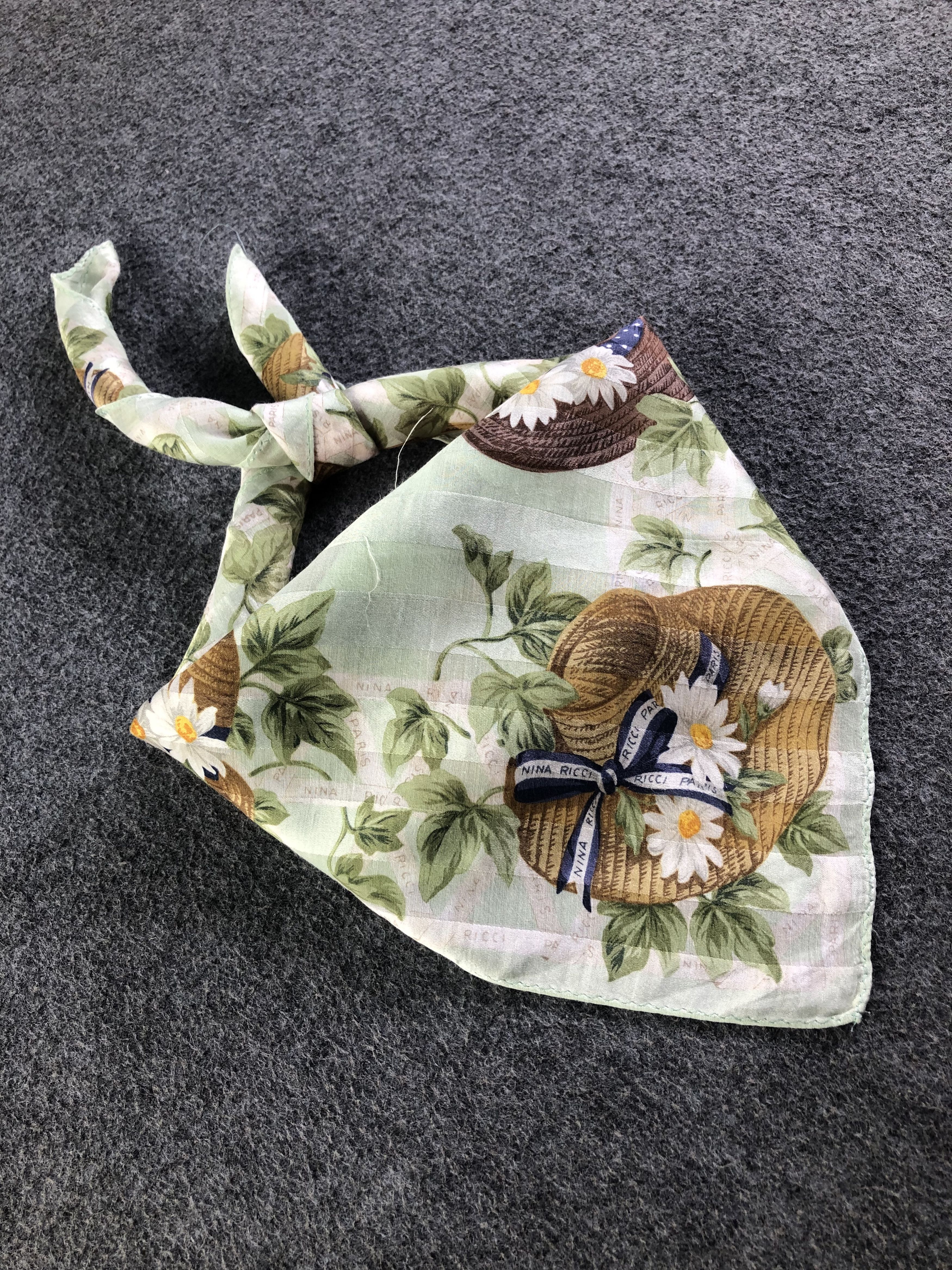 Nina Ricci Nina Ricci Scarf / Handkerchief / Bandana C433 Size ONE SIZE - 2 Thumbnail