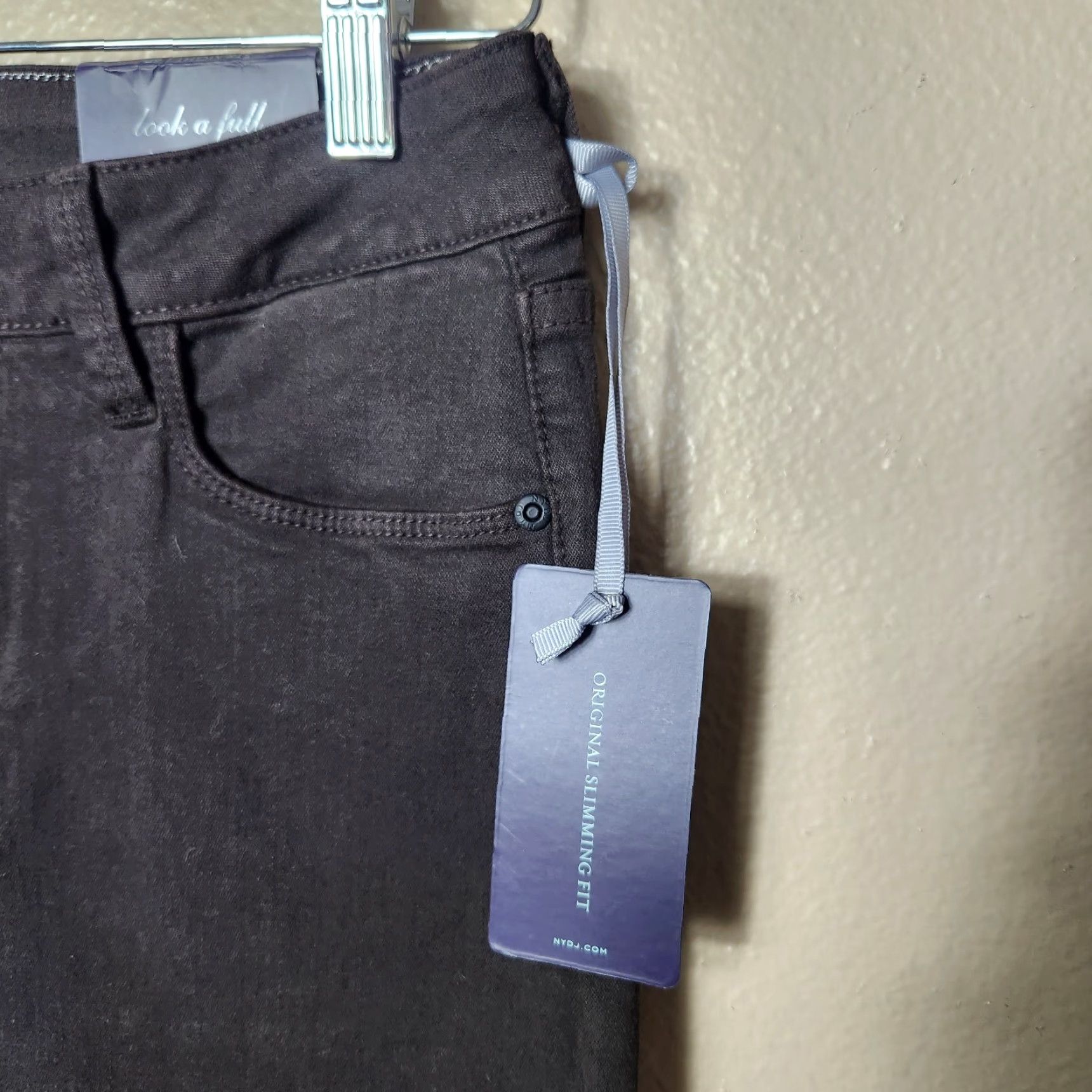 NYDJ VINTAGE NYDJ Petite Straight Fit Brown Fleur De Lis Embellished Pocket Jeans-Size 6P NWT Size 28" / US 6 / IT 42 - 3 Thumbnail