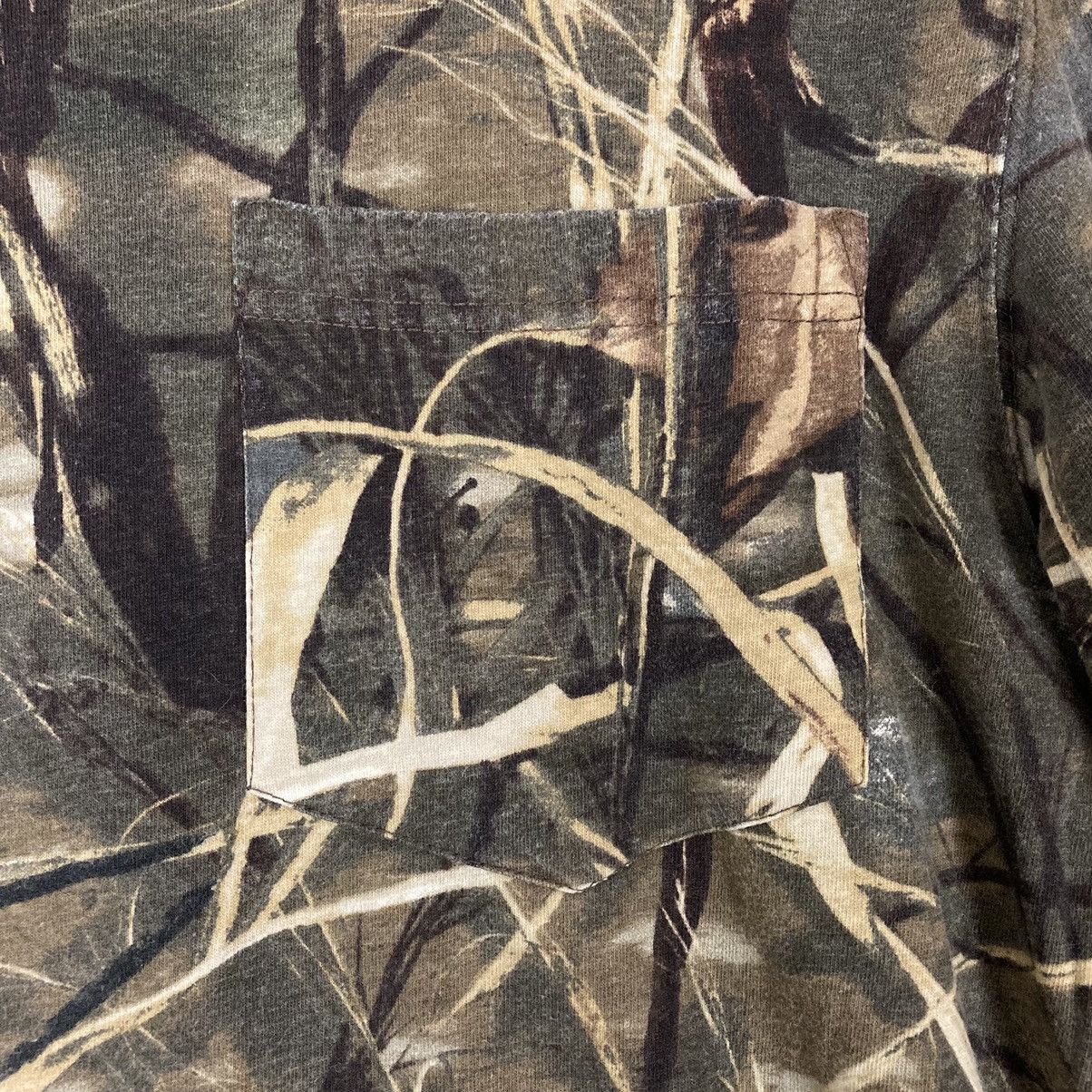 Realtree Crazy Y2K Russell Realtree Camo Long Sleeve Pocket Tee Size US M / EU 48-50 / 2 - 3 Thumbnail