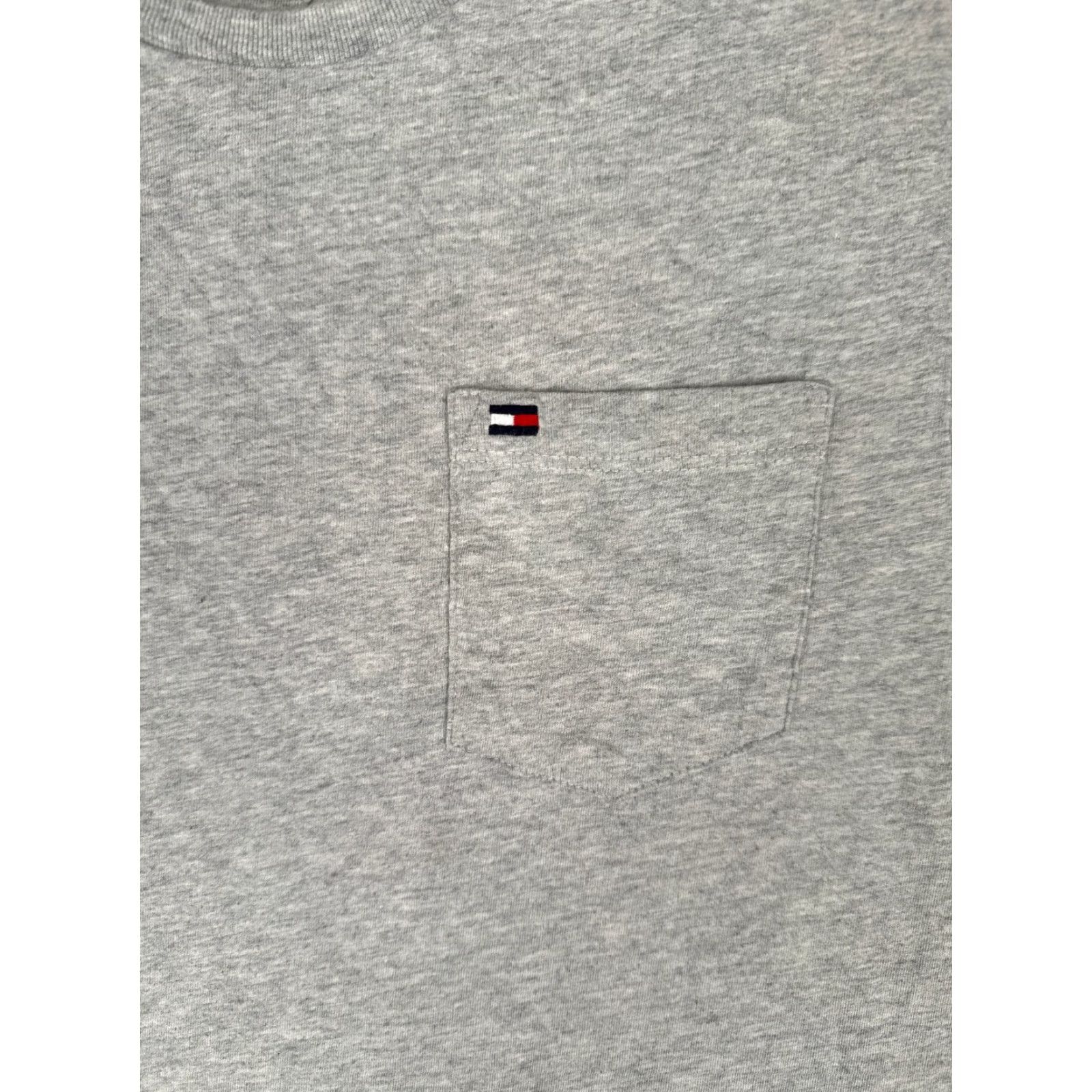 Tommy Hilfiger Tommy Hilfiger Shirt Adult Medium Gray Short Sleeve Crew Neck Pocket Cotton Logo Embroidered Men’s T-Shirt Size US M / EU 48-50 / 2 - 6 Thumbnail