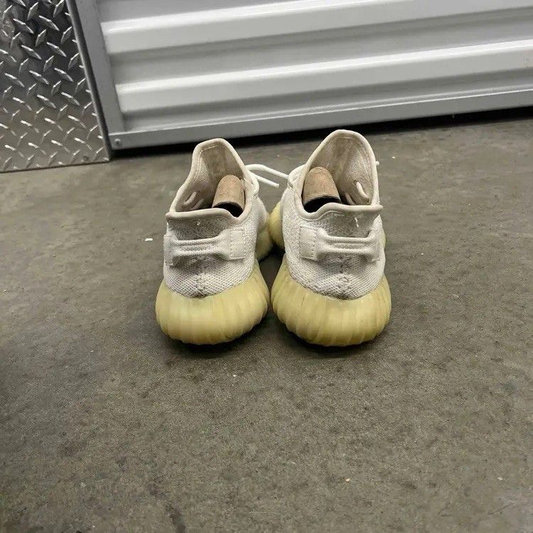 Adidas Adidas Yeezy Boost 350 V2 Cream White Triple CP9366 Size 4.5 Size US 4.5 / IT 34.5 - 4 Thumbnail