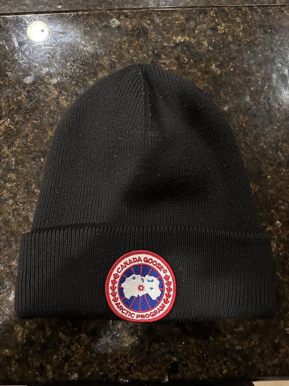 image of Canada Goose Arctic Toque in Black, Men's