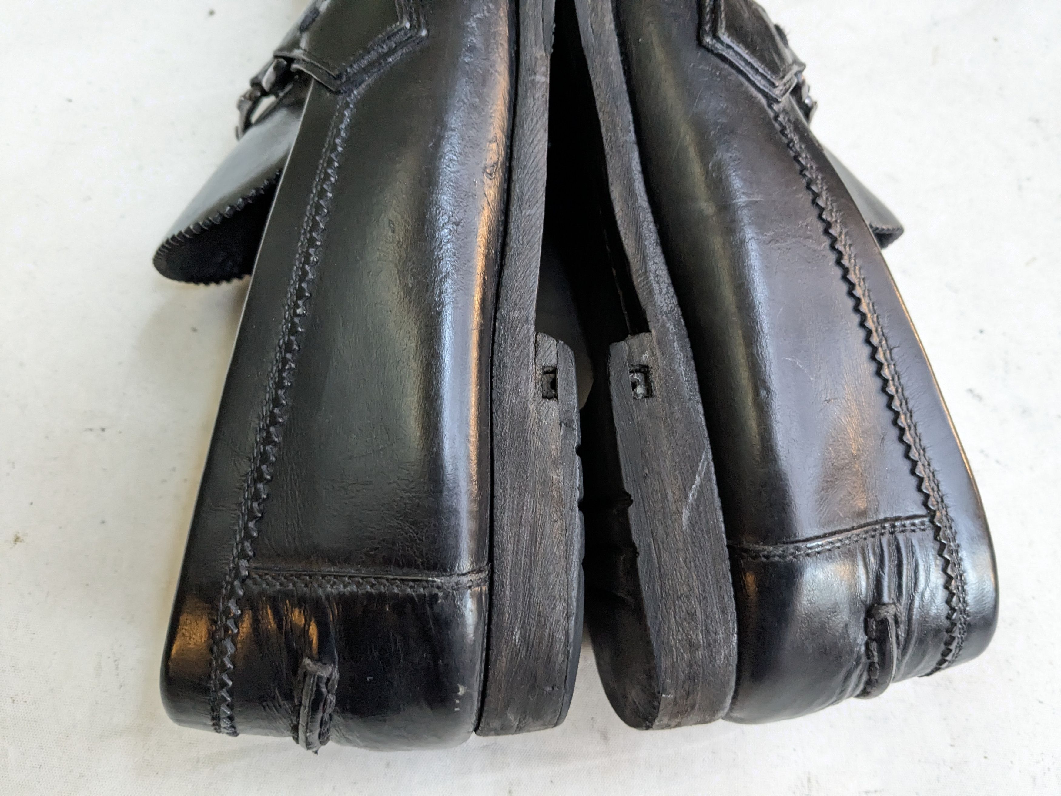 Louis Vuitton Louis Vuitton Driving Black 10 Leather LV Buckle Size US 10 / EU 43 - 7 Thumbnail