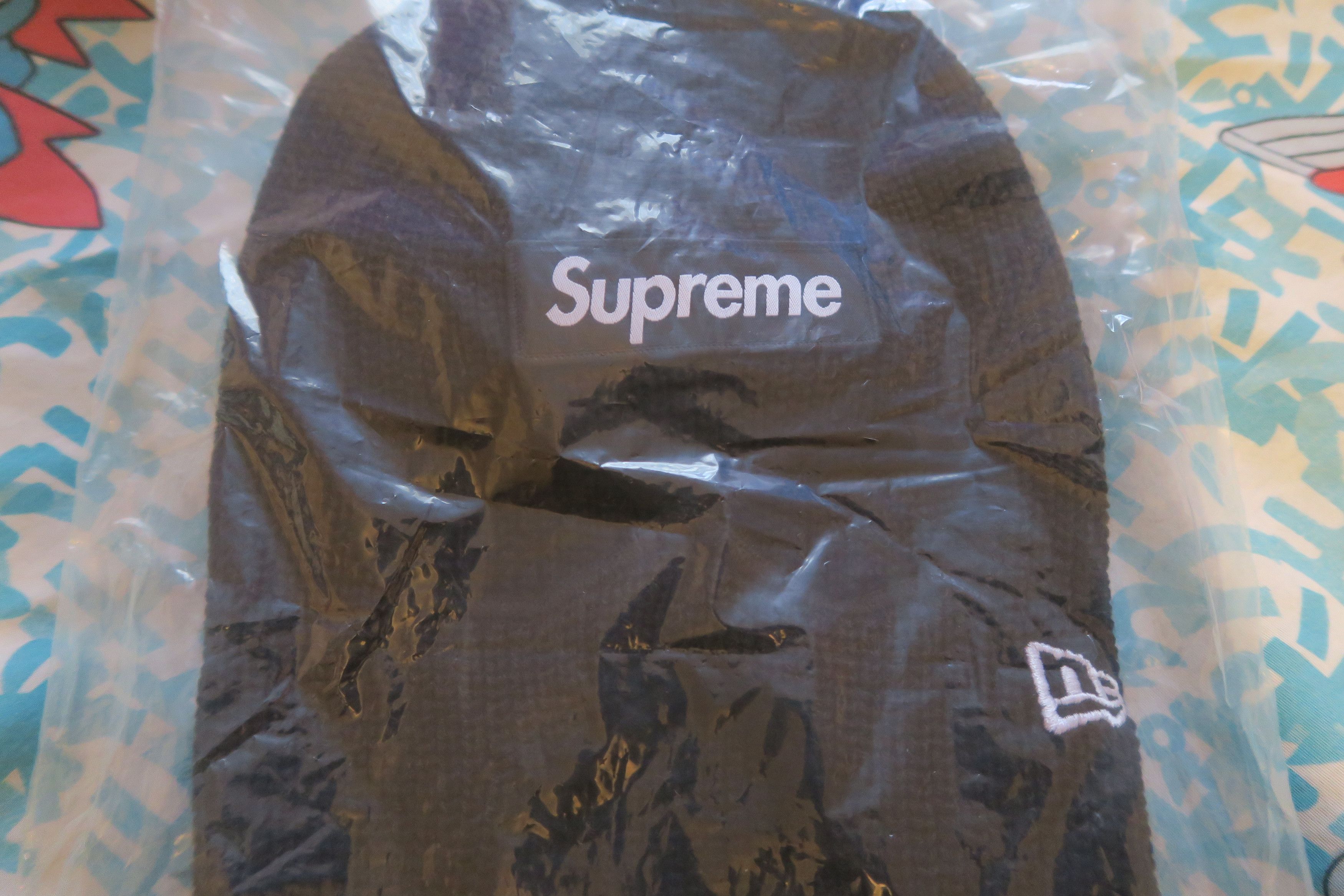 New Era × Supreme Supreme New Era Box Logo Balaclava FW24 Black Size ONE SIZE - 3 Thumbnail
