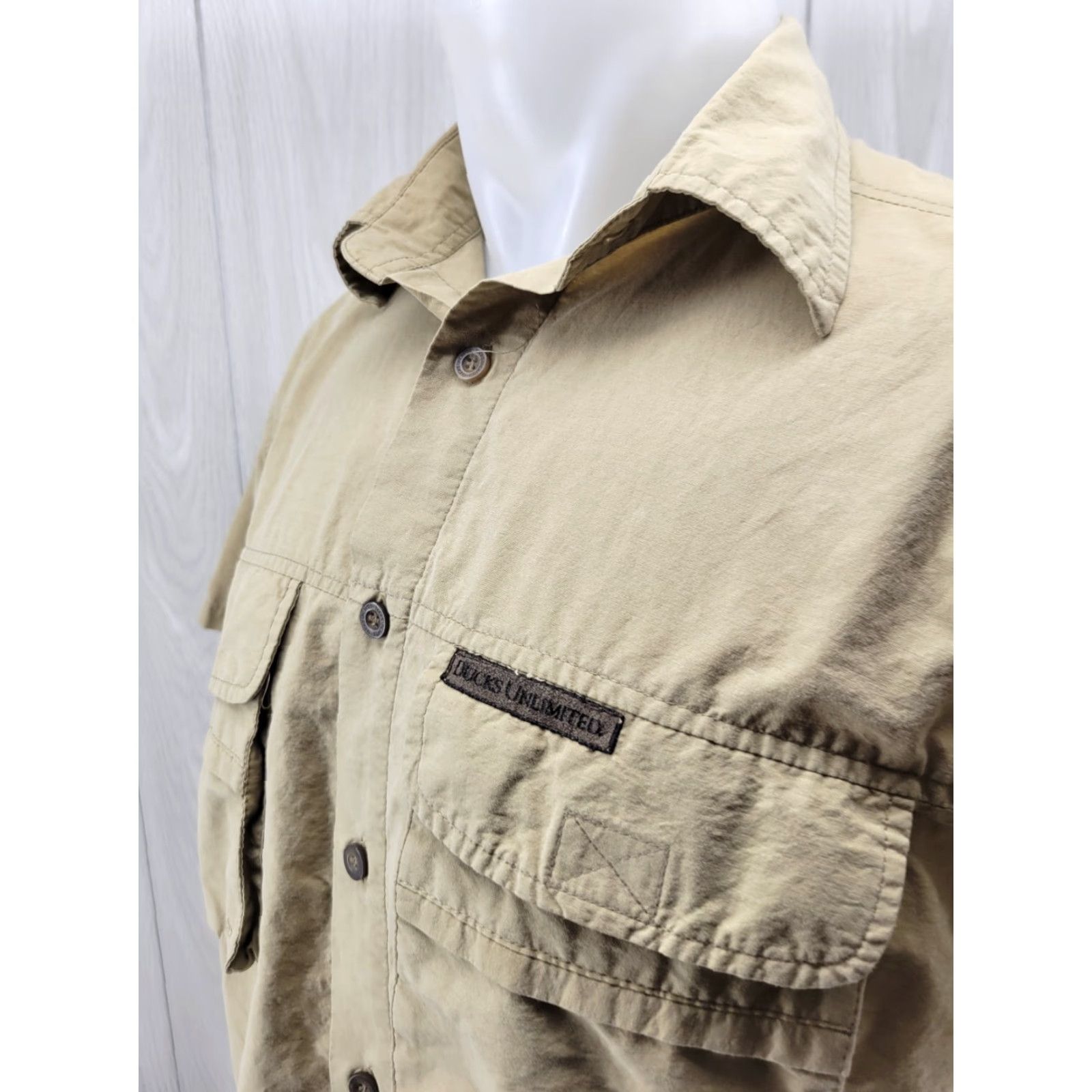Vintage Ducks Unlimited Button-Up Shirt Mens M Tan Beige Cotton Nylon Vented Pockets Embroidered Fishing Beach Outdoor Nautical 90s? Size US M / EU 48-50 / 2 - 3 Thumbnail